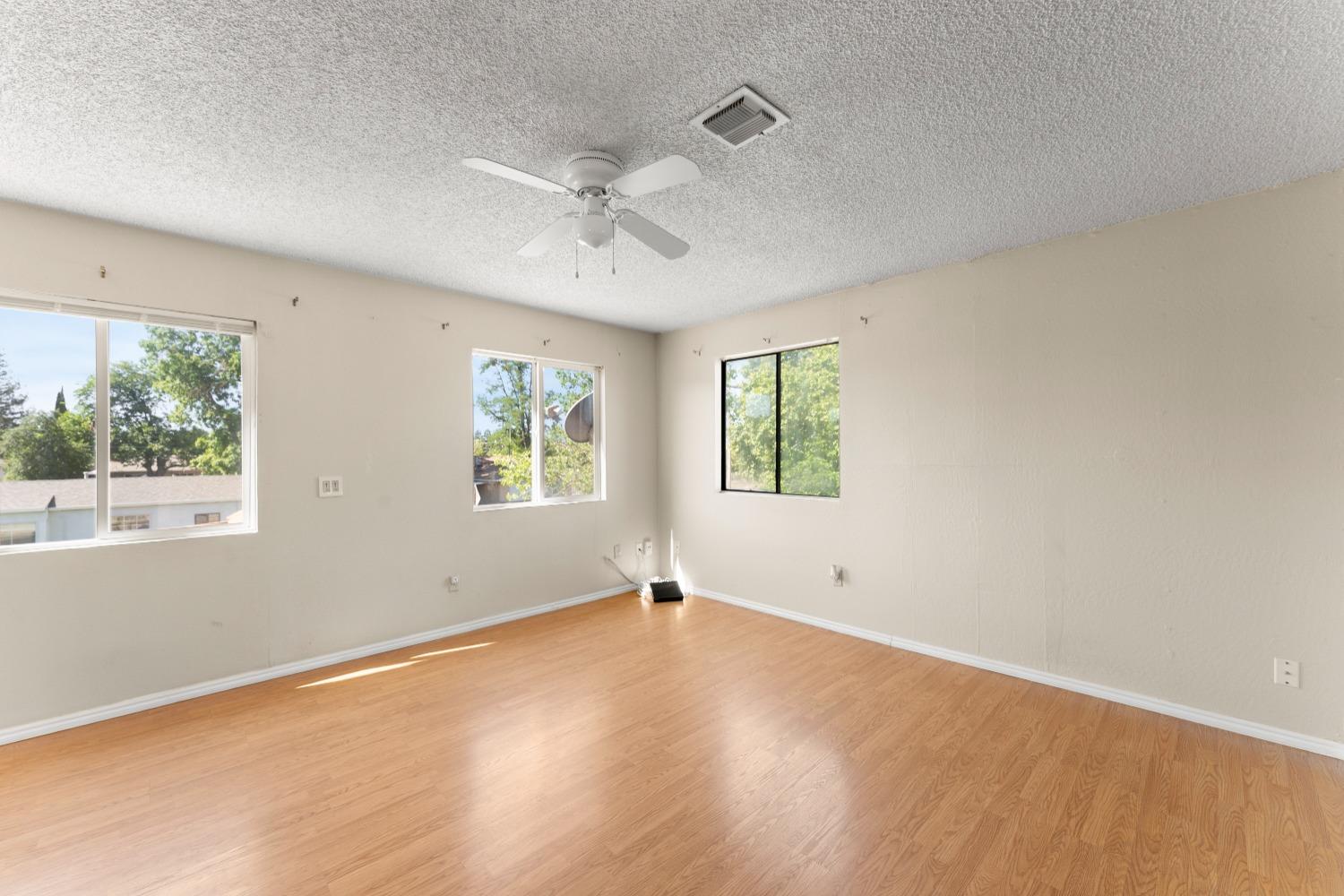 Detail Gallery Image 48 of 84 For 8905 Fredric, Sacramento,  CA 95826 - 4 Beds | 3 Baths