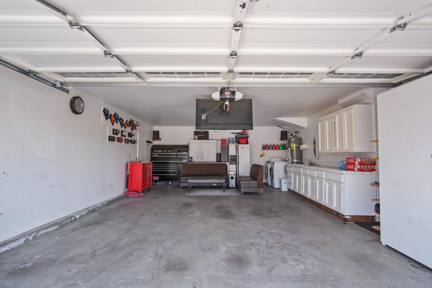 Detail Gallery Image 34 of 40 For 685 Bennington Ave, Turlock,  CA 95382 - 3 Beds | 2 Baths