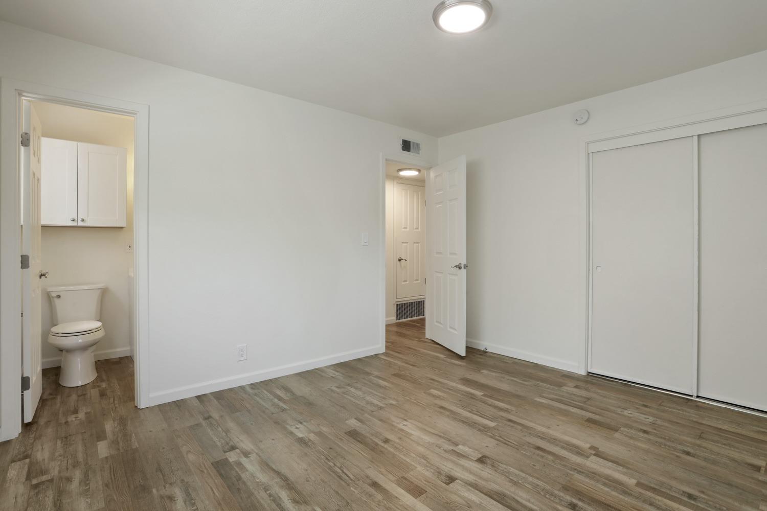 Detail Gallery Image 23 of 49 For 1384 Heckman Way, San Jose,  CA 95129 - 3 Beds | 2 Baths
