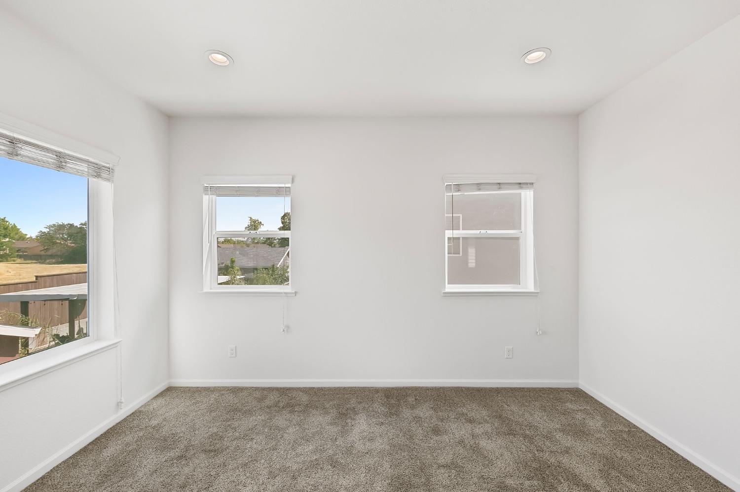 Detail Gallery Image 24 of 44 For 5542 Malibu Palm Ct, Sacramento,  CA 95842 - 3 Beds | 2/1 Baths