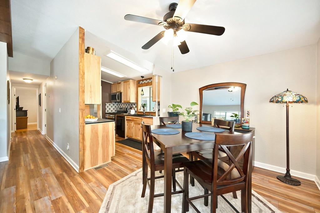 Detail Gallery Image 12 of 56 For 13948 Golden Star Rd, Grass Valley,  CA 95949 - 2 Beds | 2 Baths