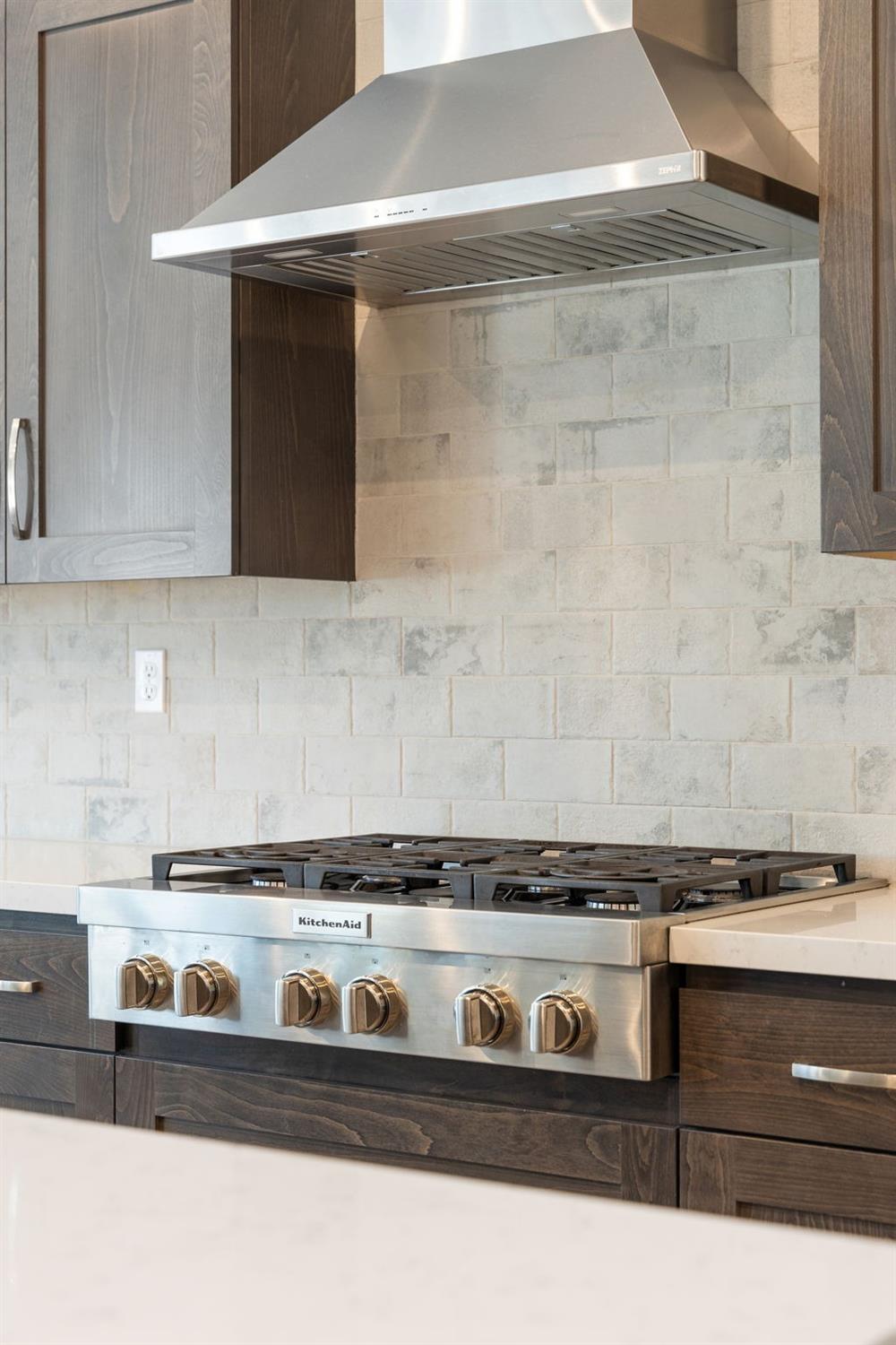 Detail Gallery Image 9 of 83 For 5125 Turnberry Dr, Lincoln,  CA 95648 - 5 Beds | 4/1 Baths