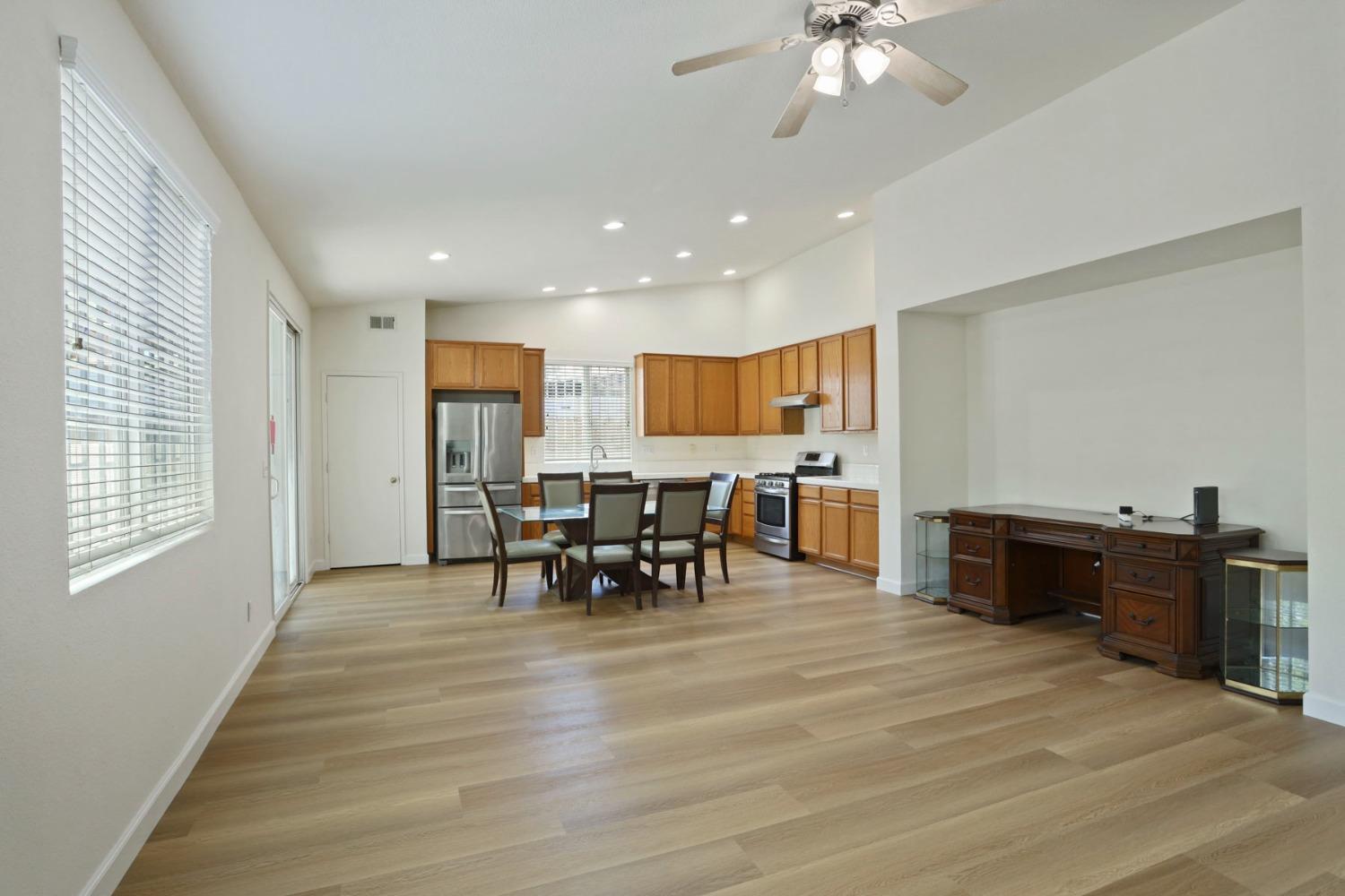 Detail Gallery Image 13 of 23 For 2710 Sebastan Ln, Stockton,  CA 95212 - 3 Beds | 2 Baths