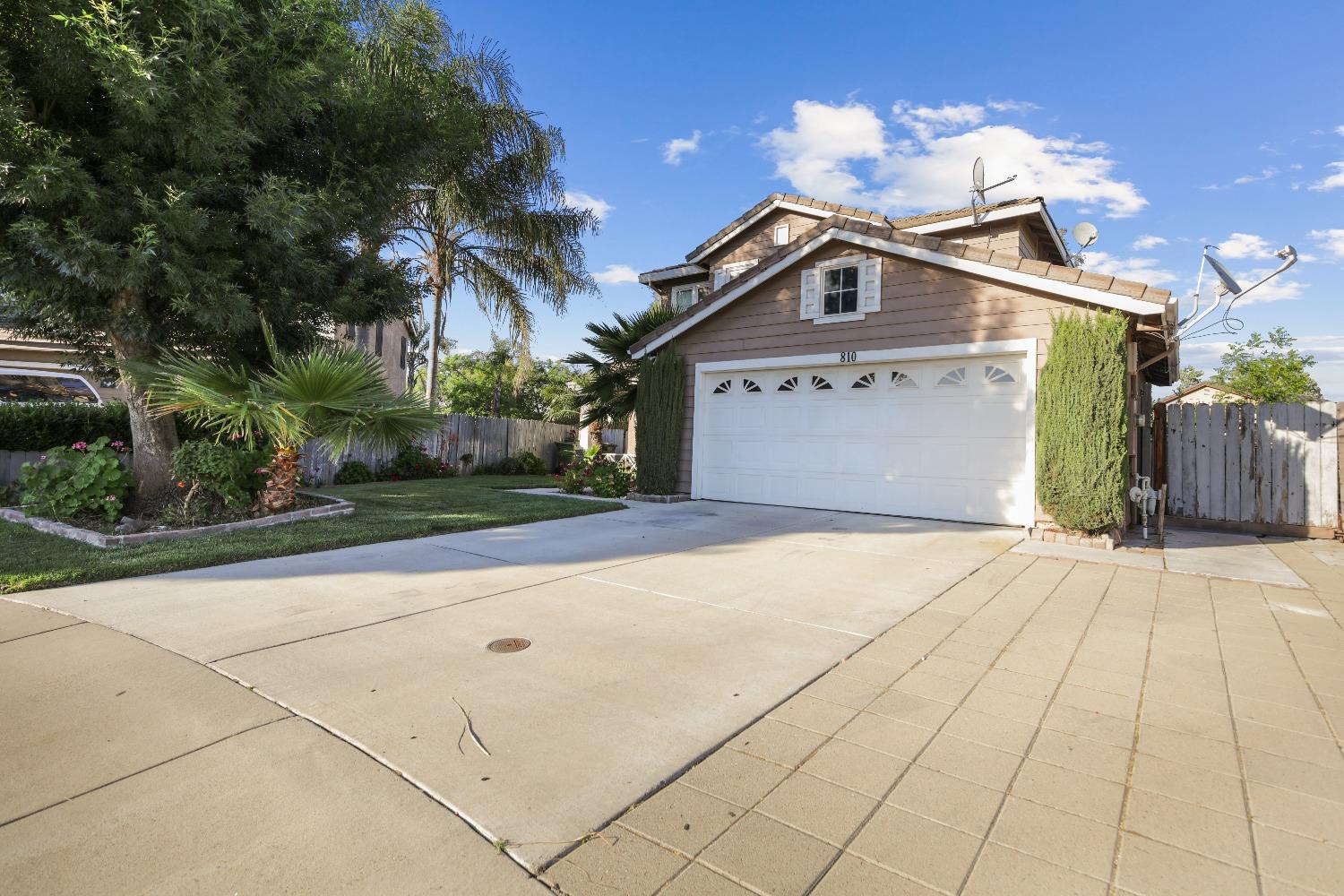 Detail Gallery Image 7 of 50 For 810 River Raft, Modesto,  CA 95351 - 4 Beds | 3 Baths