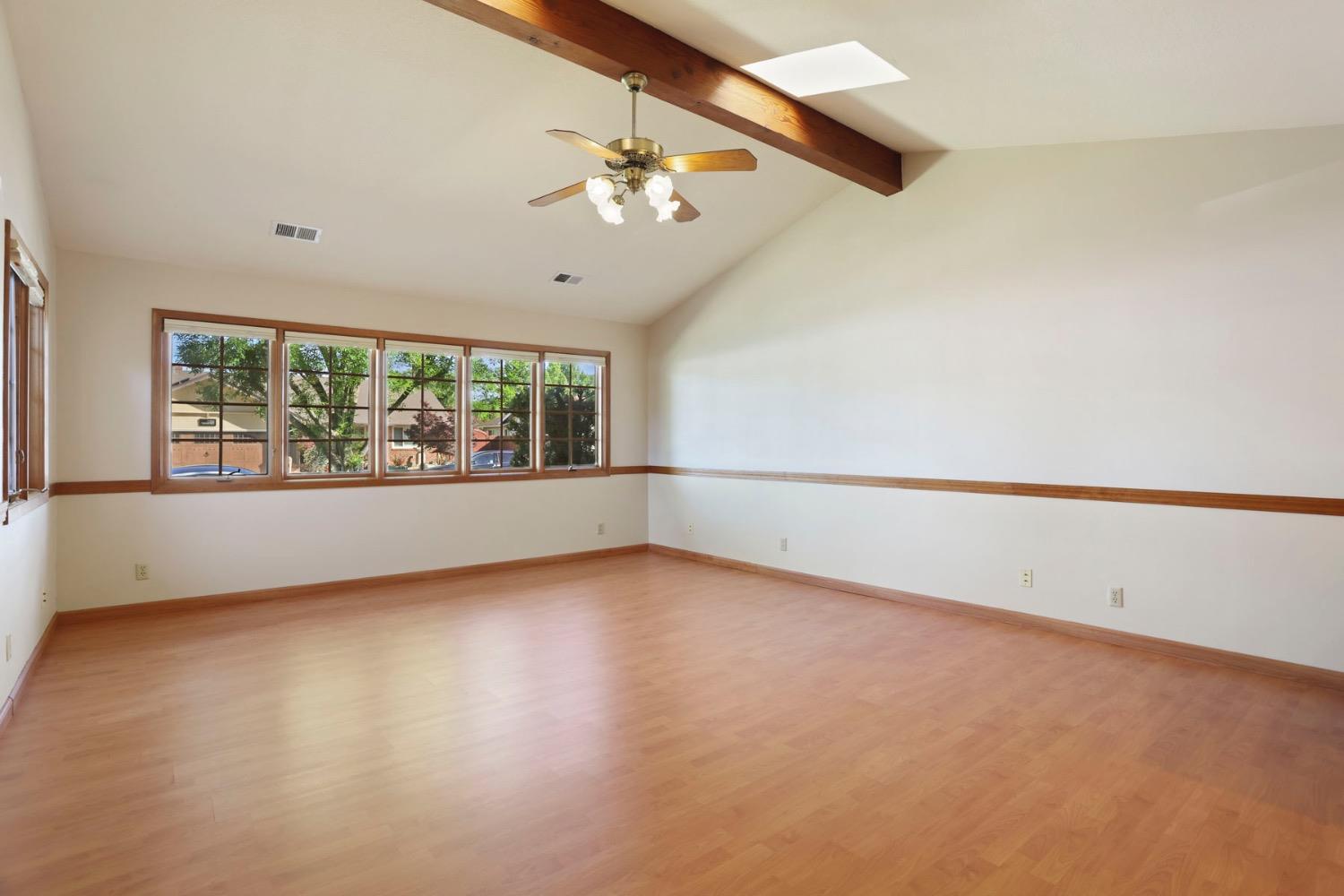 Detail Gallery Image 12 of 43 For 1152 Stanton Way, Stockton,  CA 95207 - 3 Beds | 2 Baths