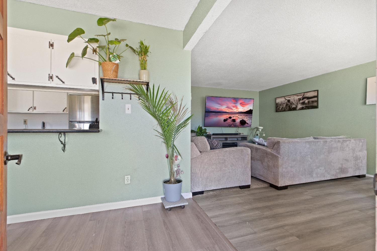 Detail Gallery Image 5 of 22 For 3612 Kentucky Ave, Riverbank,  CA 95367 - 2 Beds | 1 Baths