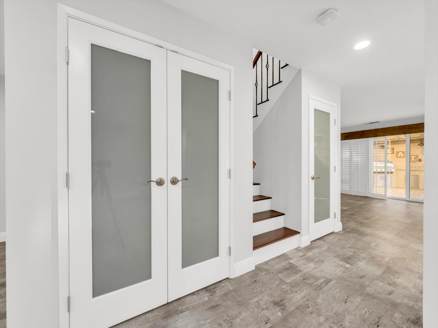 Detail Gallery Image 22 of 49 For 11303 Gold Country Blvd, Gold River,  CA 95670 - 3 Beds | 2/1 Baths