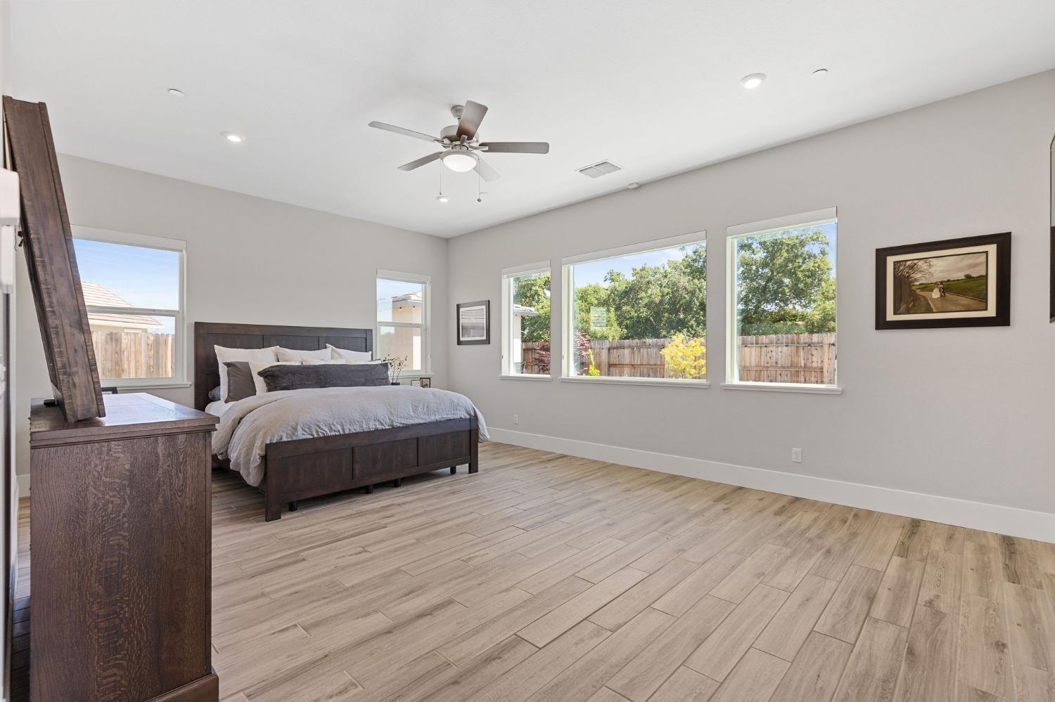 Detail Gallery Image 21 of 83 For 5125 Turnberry Dr, Lincoln,  CA 95648 - 5 Beds | 4/1 Baths