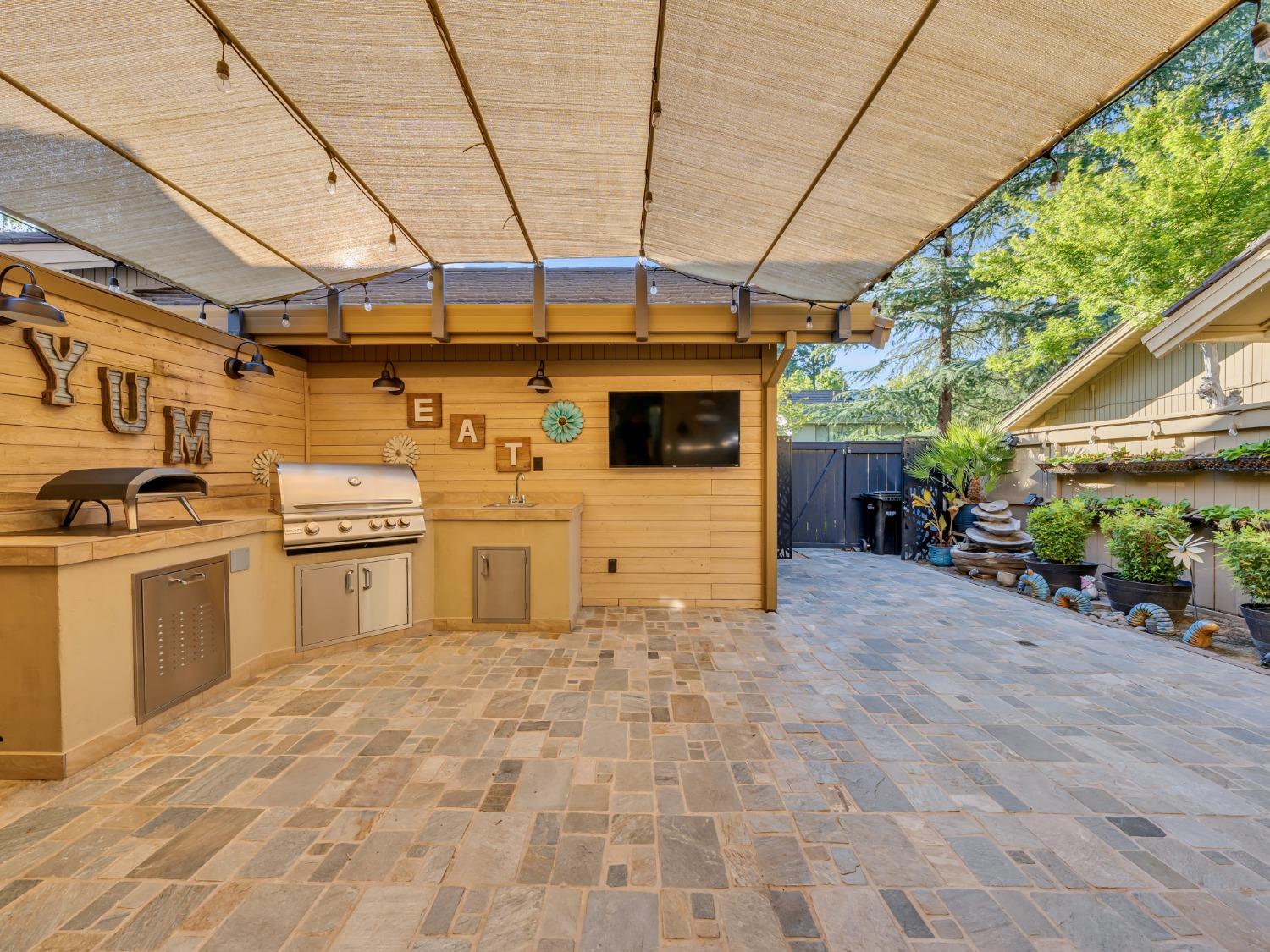 Detail Gallery Image 41 of 49 For 11303 Gold Country Blvd, Gold River,  CA 95670 - 3 Beds | 2/1 Baths