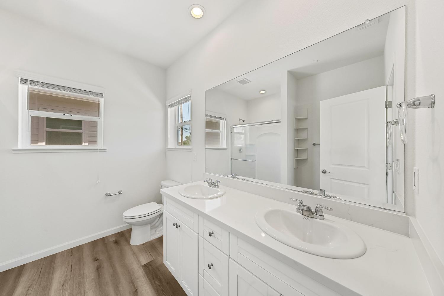 Detail Gallery Image 27 of 44 For 5542 Malibu Palm Ct, Sacramento,  CA 95842 - 3 Beds | 2/1 Baths
