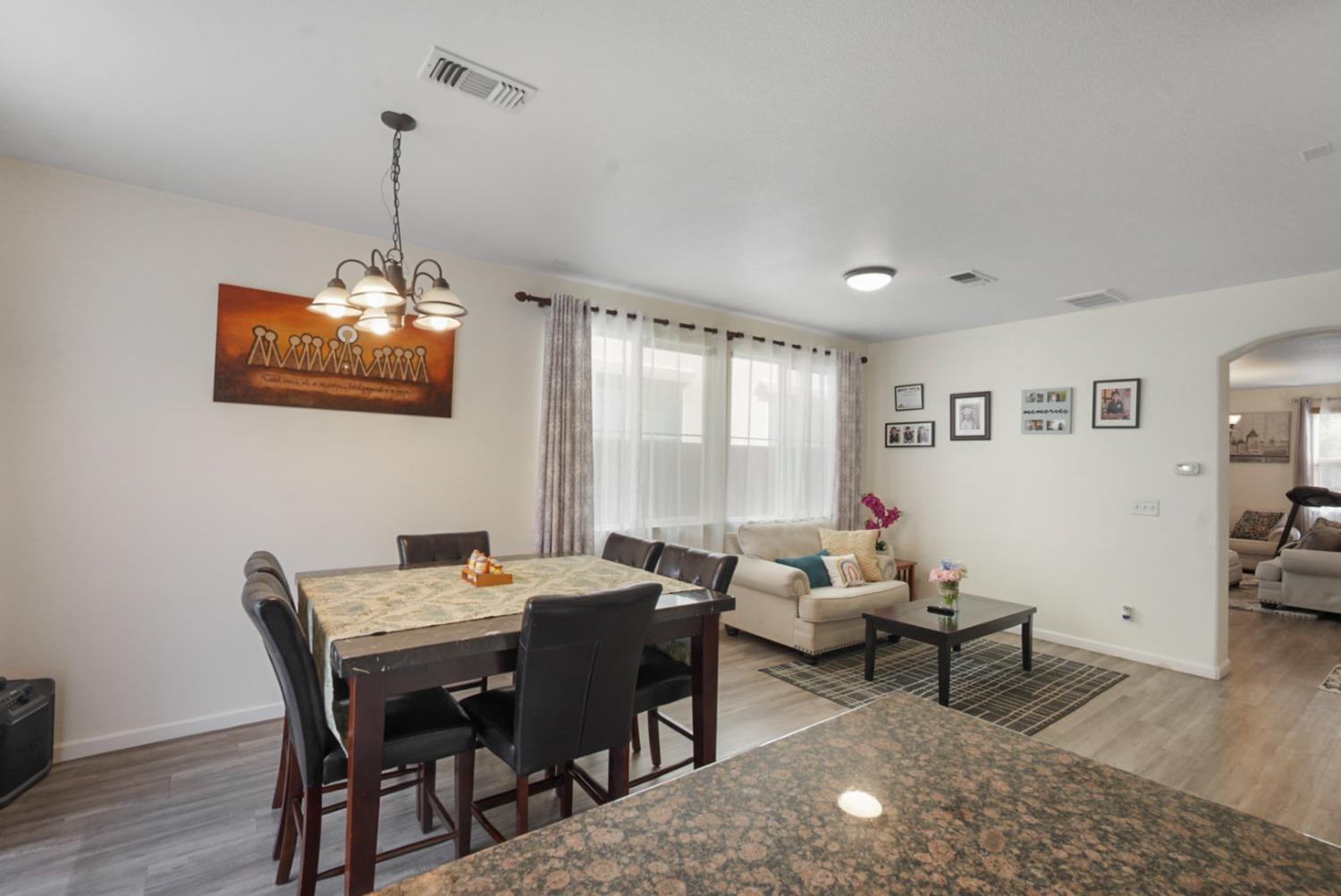 Detail Gallery Image 15 of 32 For 17263 S Bell Post Ln, Lathrop,  CA 95330 - 4 Beds | 2/1 Baths
