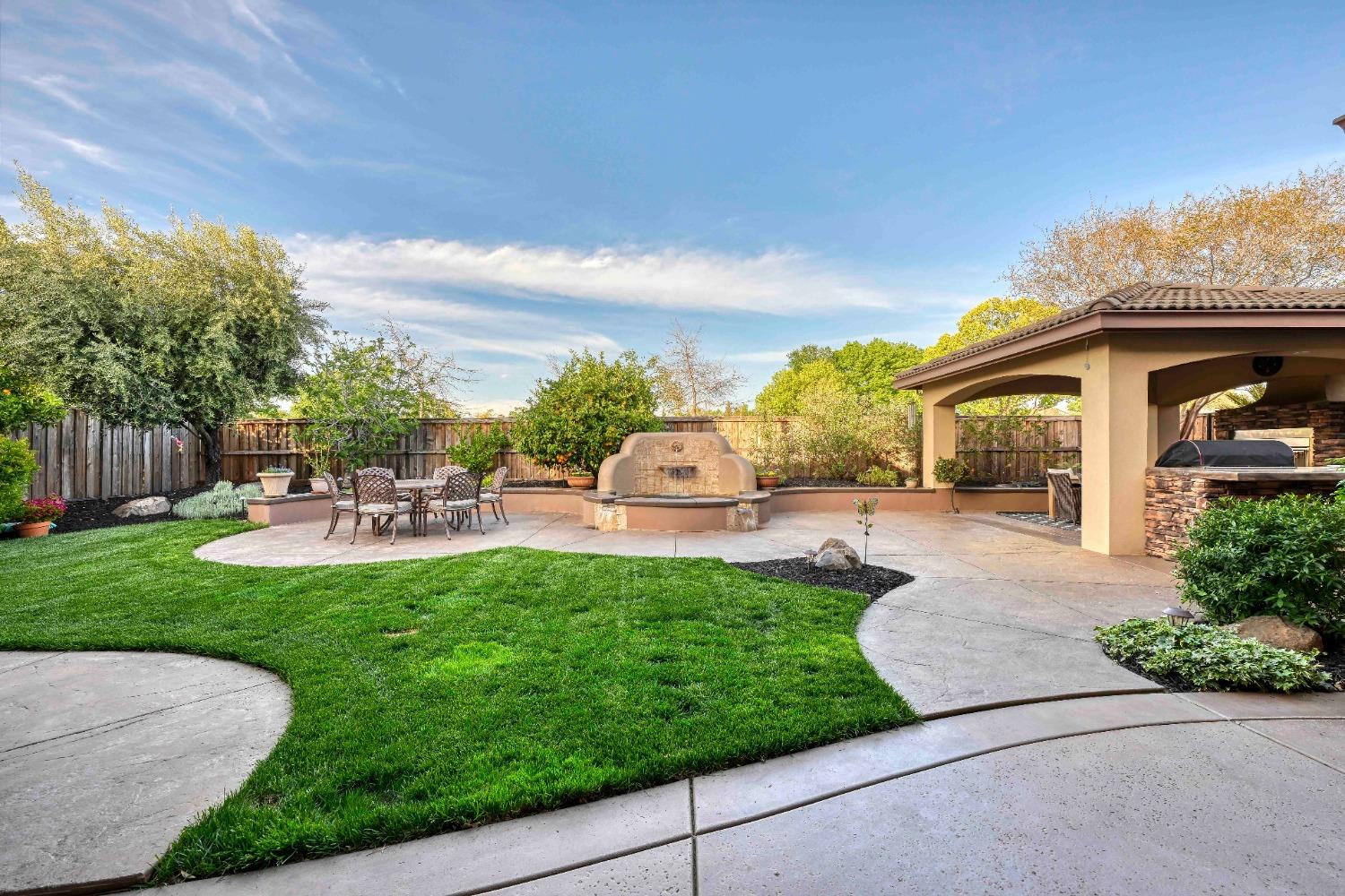 Detail Gallery Image 13 of 60 For 109 Roberts Pl, Roseville,  CA 95661 - 4 Beds | 3 Baths