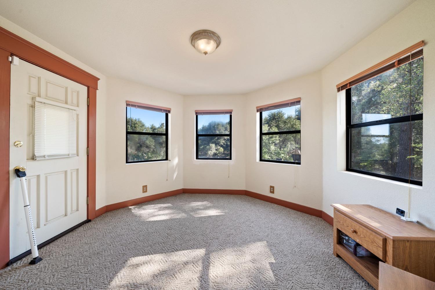 Detail Gallery Image 46 of 89 For 14001 Surrey Junction Ln, Sutter Creek,  CA 95685 - 3 Beds | 2/1 Baths