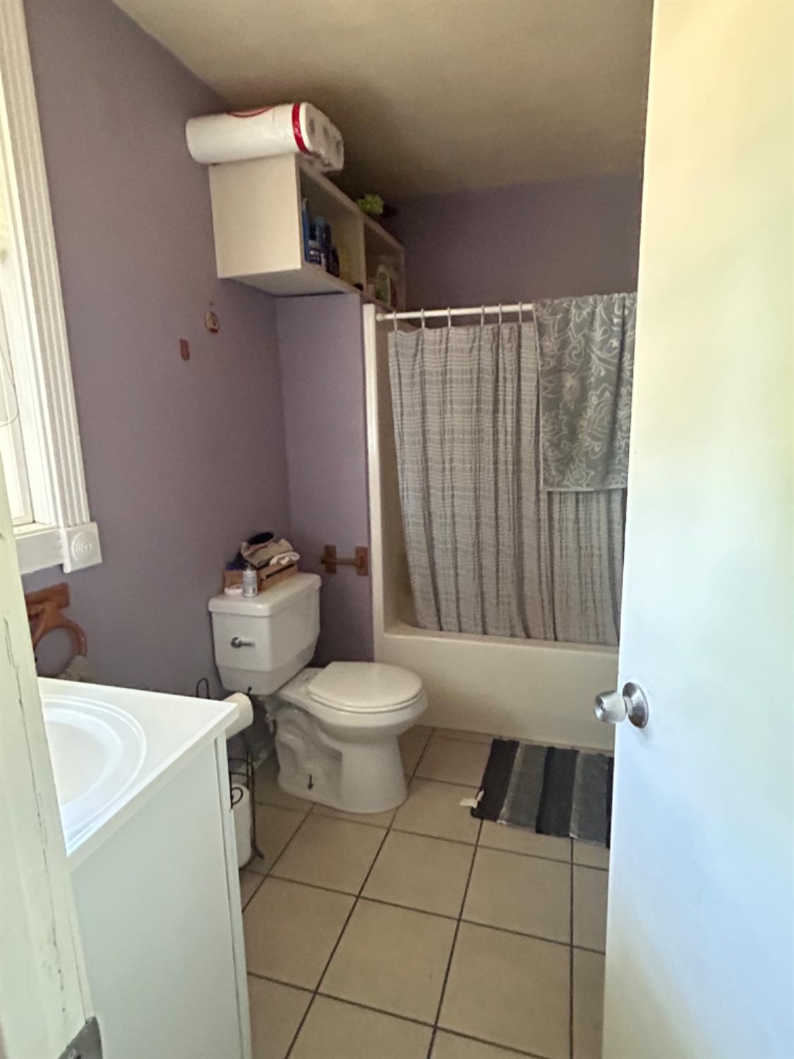 Detail Gallery Image 17 of 38 For 107 E 9th St, Tracy,  CA 95376 - 3 Beds | 2 Baths