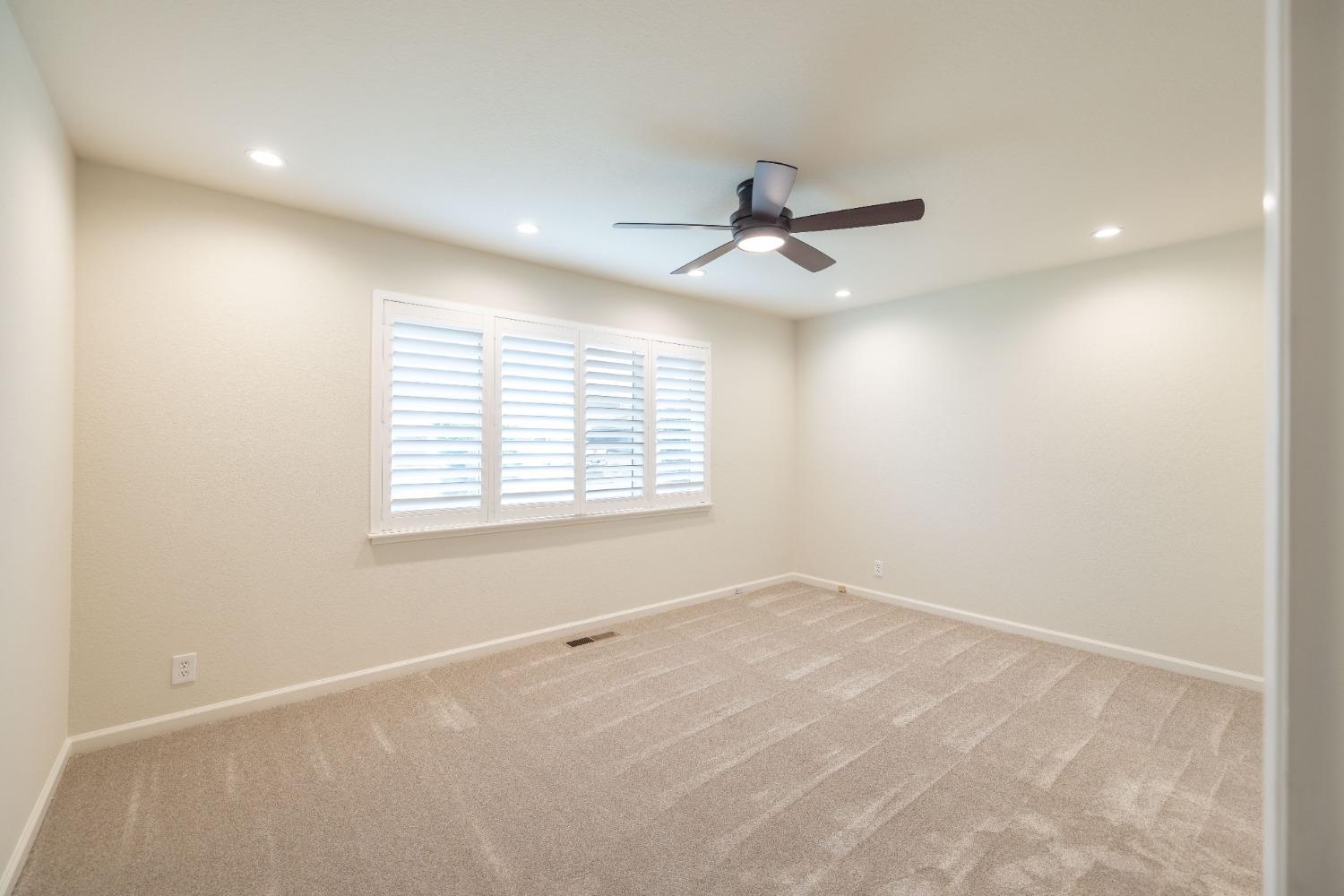 Detail Gallery Image 32 of 49 For 4161 Riviera Dr, Stockton,  CA 95204 - 3 Beds | 2 Baths