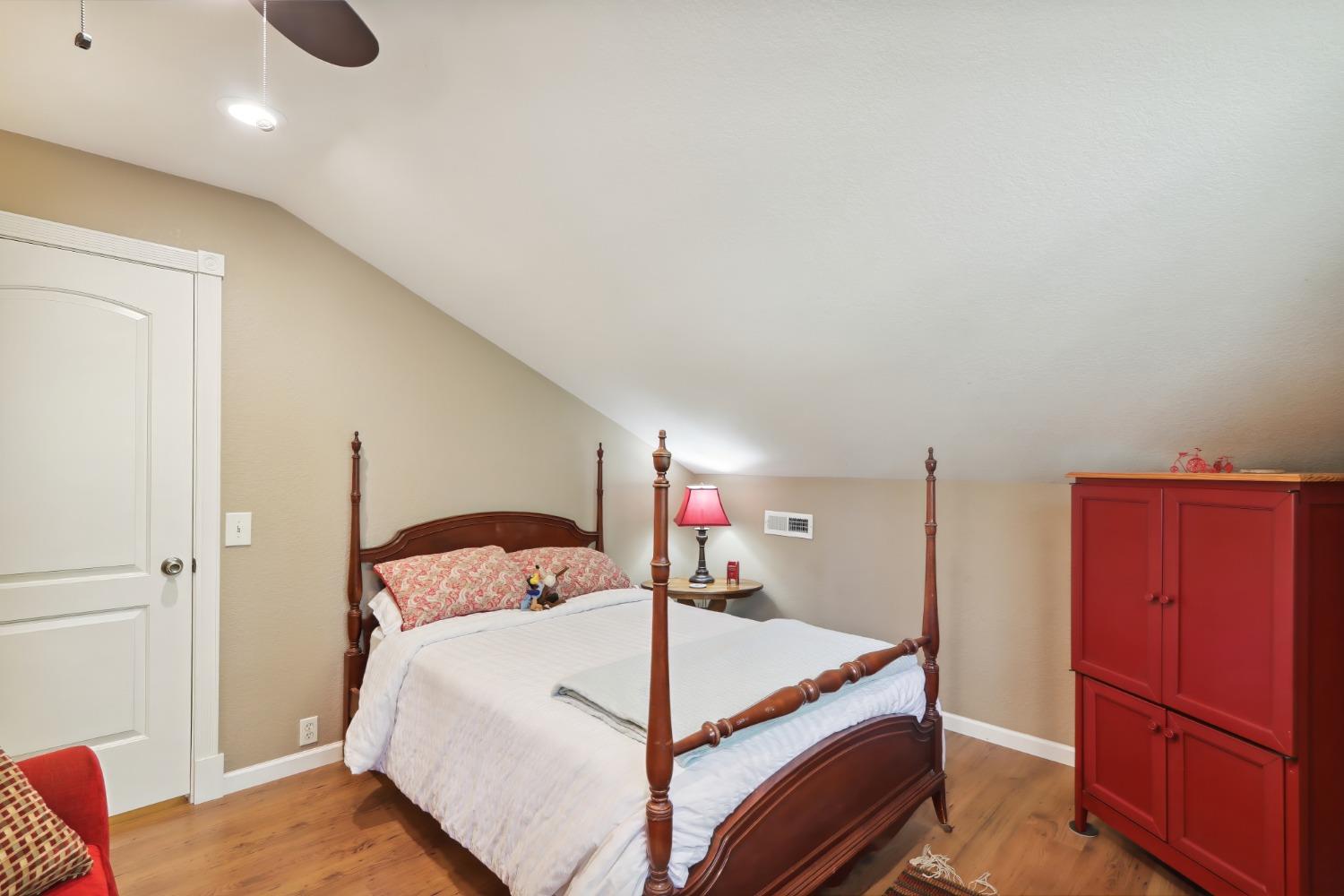 Detail Gallery Image 31 of 50 For 3305 Inverness Ct, Sacramento,  CA 95821 - 5 Beds | 3/1 Baths