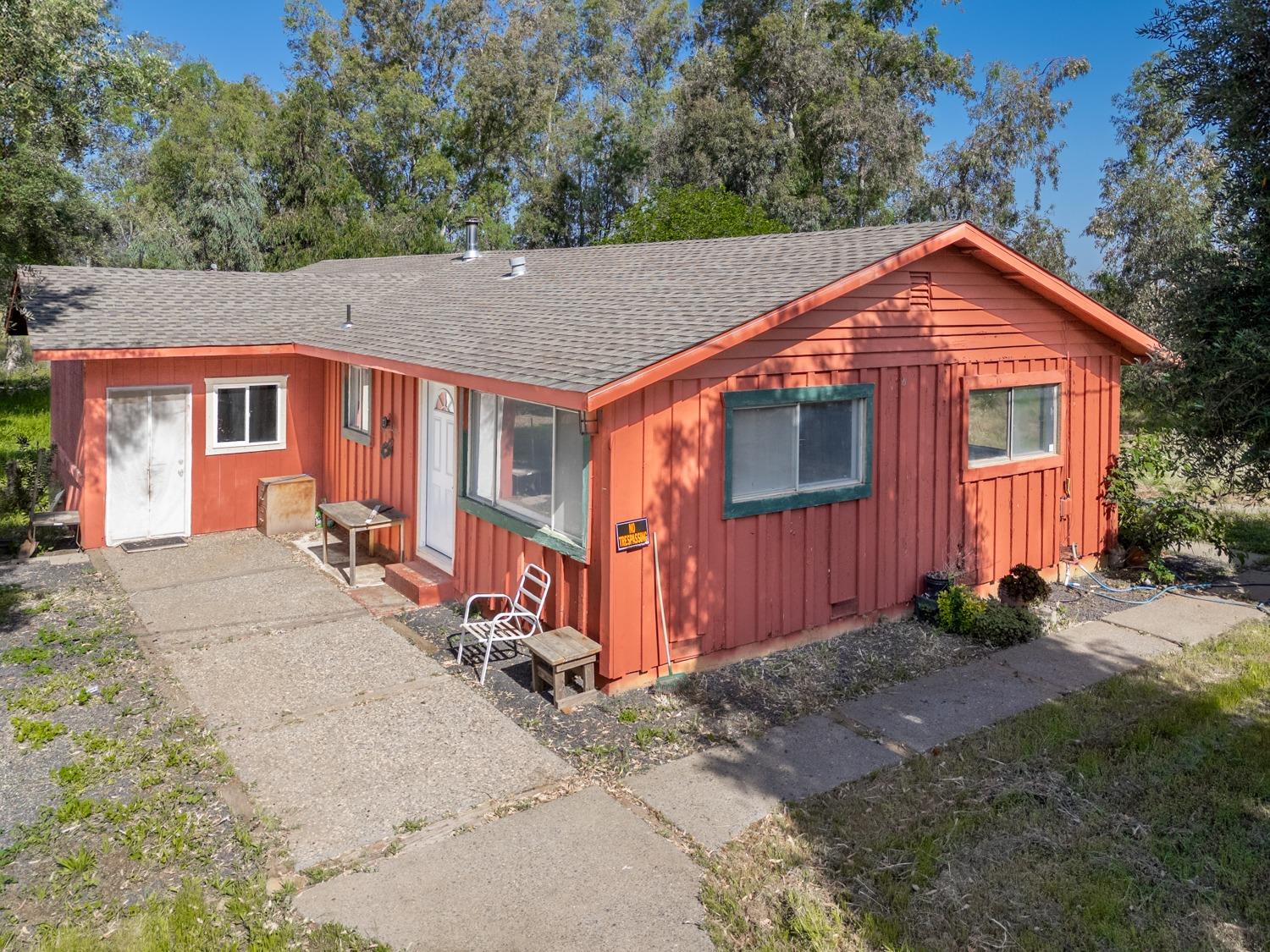 Detail Gallery Image 1 of 82 For 633 Cox Ln, Oroville,  CA 95965 - 3 Beds | 1/1 Baths