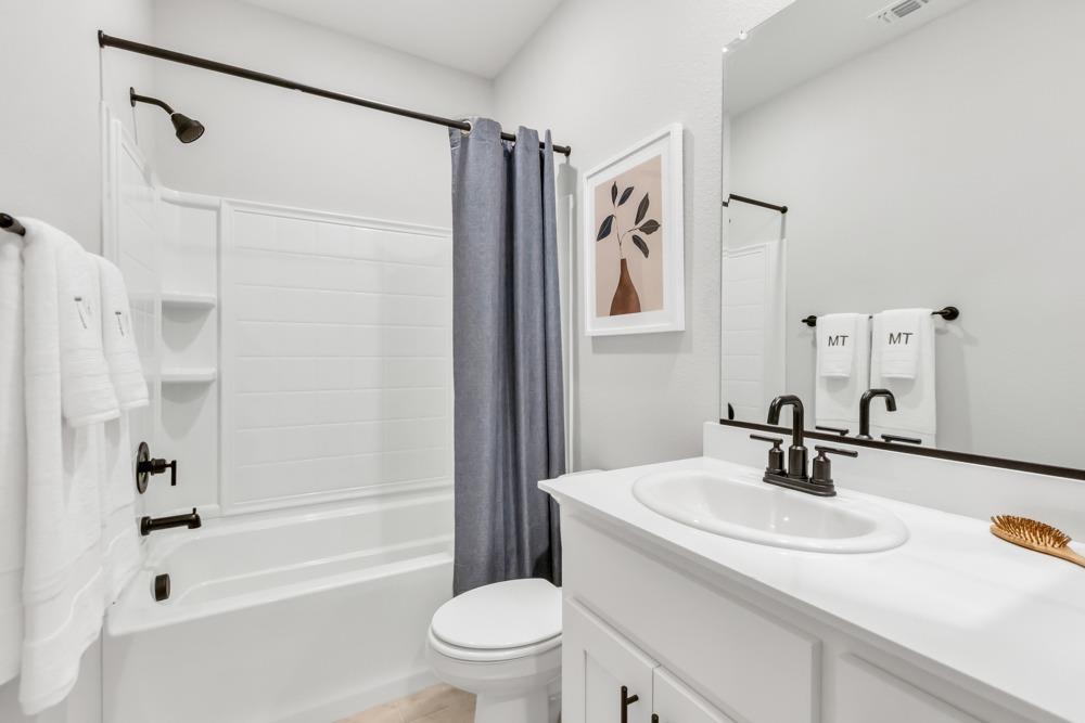 Detail Gallery Image 17 of 38 For 4296 Gibbous Dr, Folsom,  CA 95630 - 4 Beds | 3 Baths