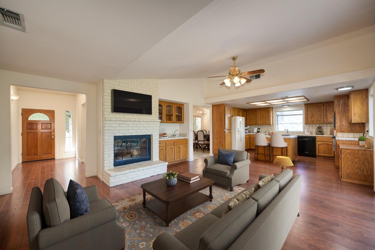 Detail Gallery Image 7 of 28 For 1518 Sutter Creek Dr, El Dorado Hills,  CA 95762 - 3 Beds | 2/1 Baths