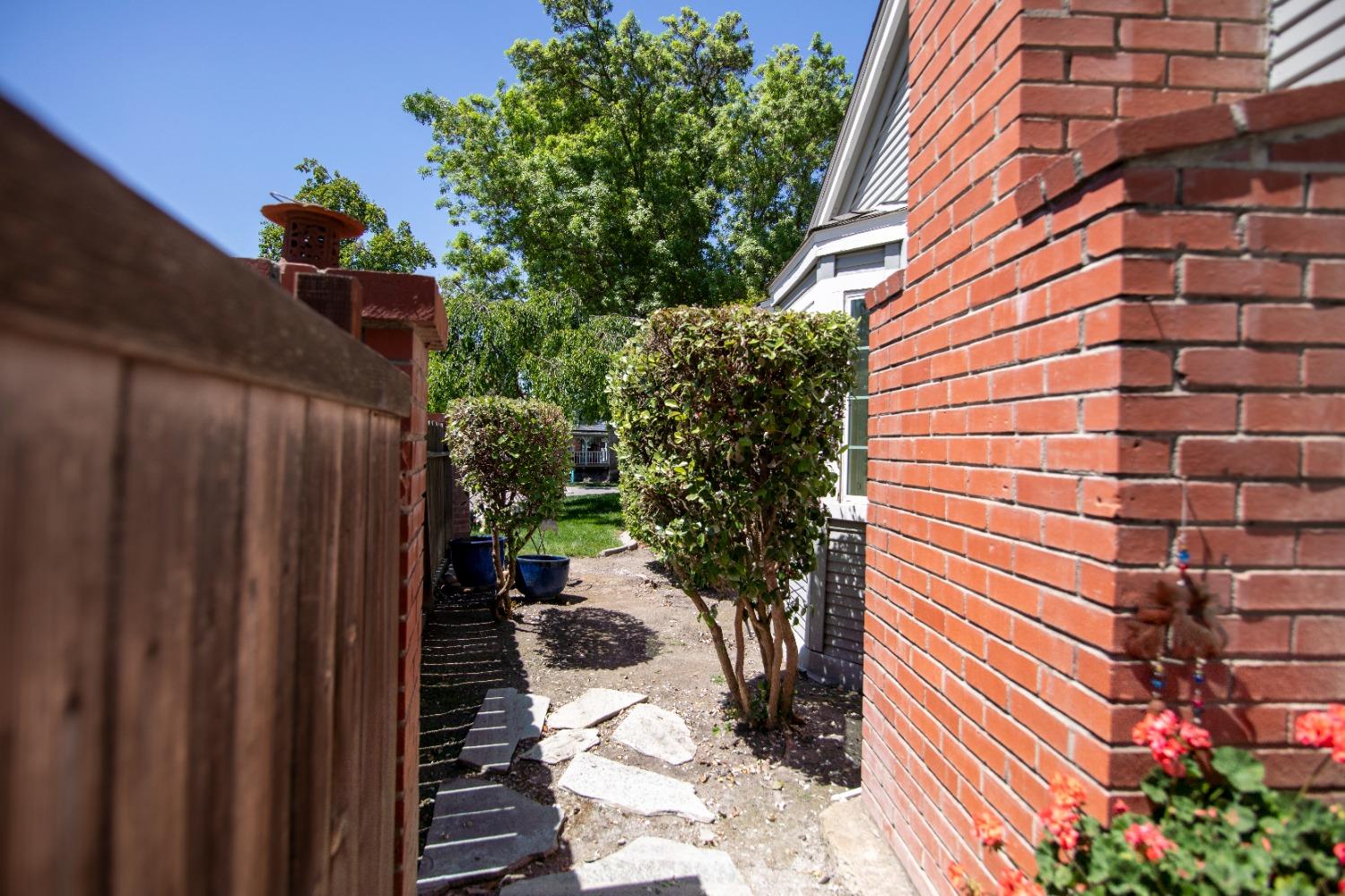 Detail Gallery Image 33 of 51 For 5815 Morgan Pl #1,  Stockton,  CA 95219 - 2 Beds | 1 Baths