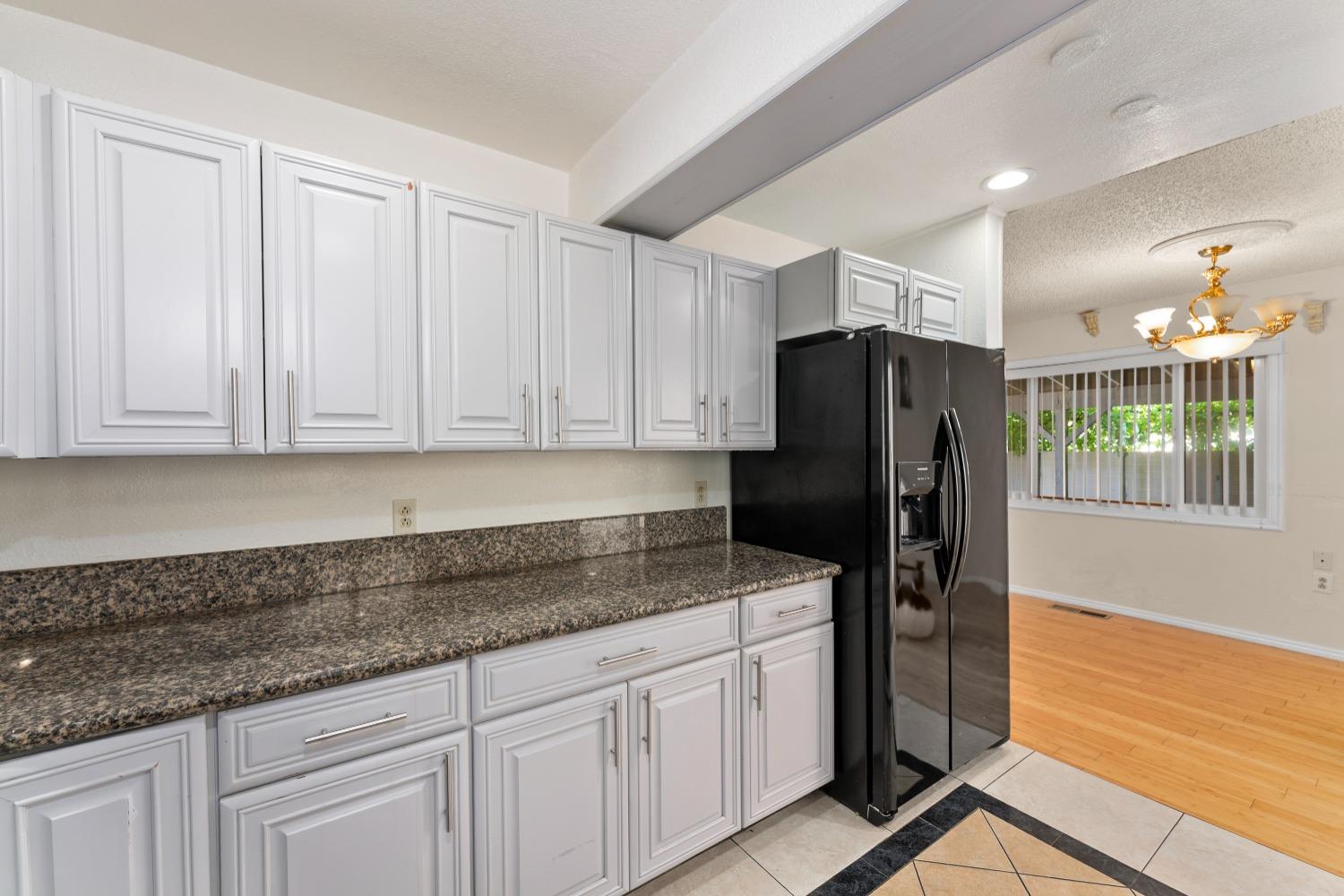 Detail Gallery Image 26 of 84 For 8905 Fredric, Sacramento,  CA 95826 - 4 Beds | 3 Baths