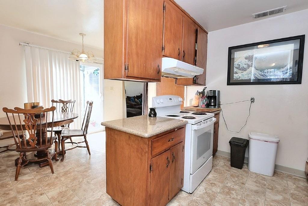 Detail Gallery Image 7 of 13 For 7022 Zeeland Dr, Citrus Heights,  CA 95621 - – Beds | – Baths