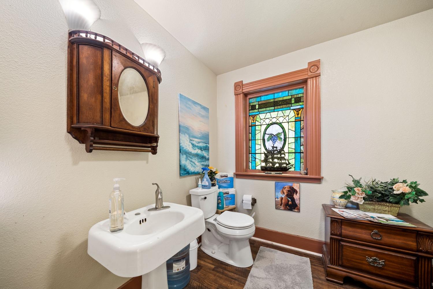 Detail Gallery Image 32 of 89 For 14001 Surrey Junction Ln, Sutter Creek,  CA 95685 - 3 Beds | 2/1 Baths