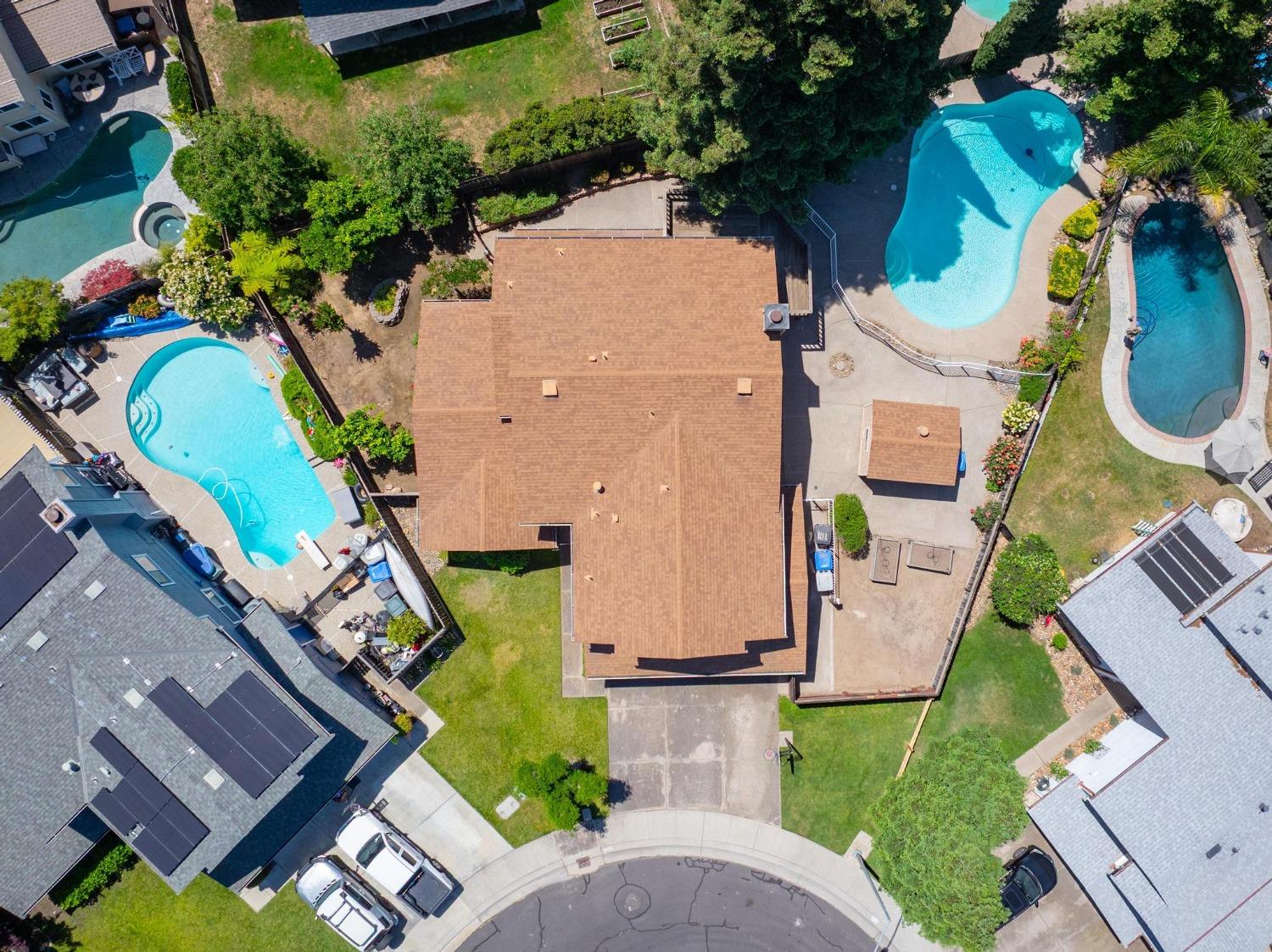 Detail Gallery Image 2 of 48 For 1171 Hidden Meadow, Manteca,  CA 95337 - 5 Beds | 3 Baths