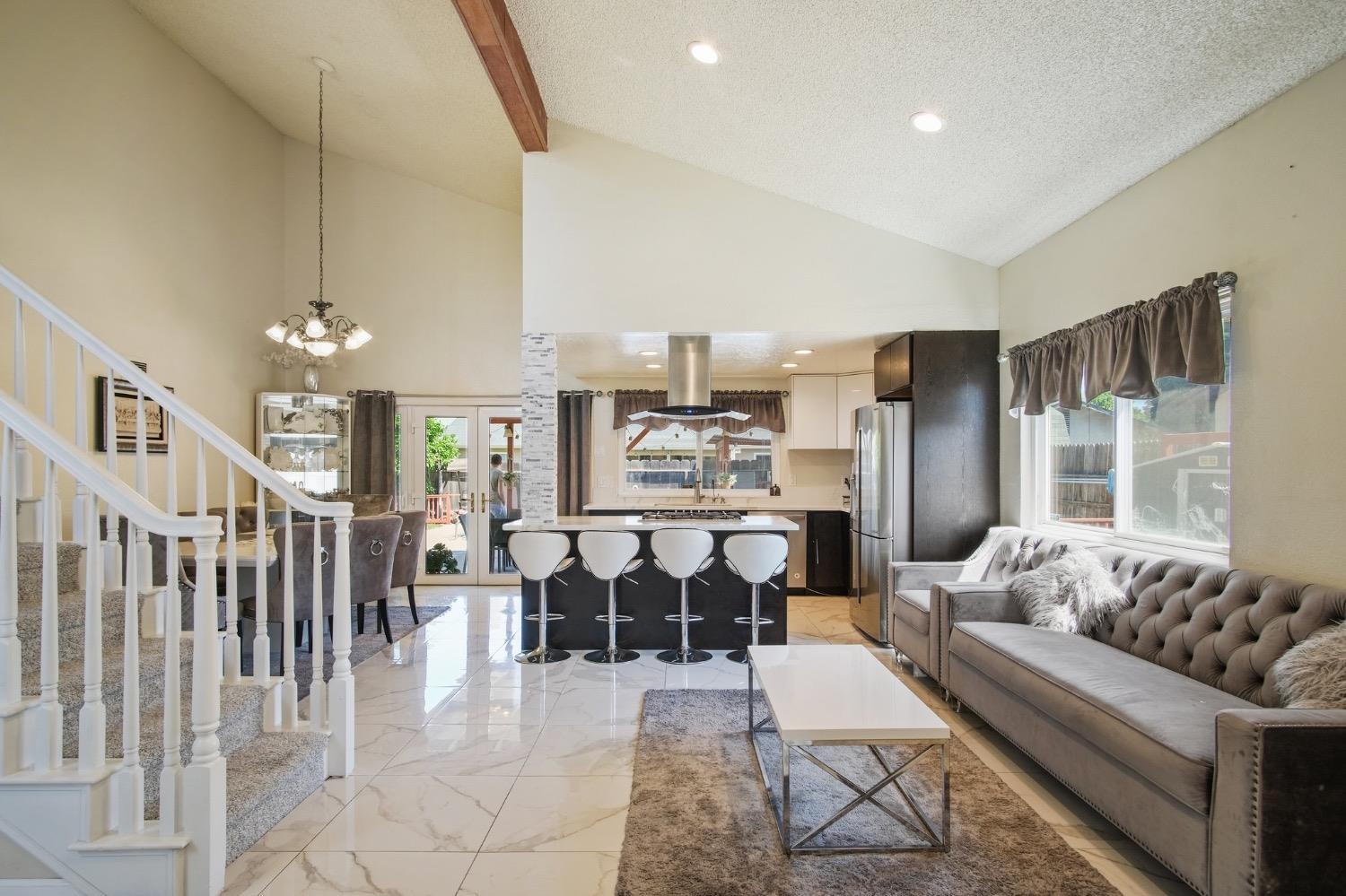 Detail Gallery Image 11 of 40 For 685 Bennington Ave, Turlock,  CA 95382 - 3 Beds | 2 Baths
