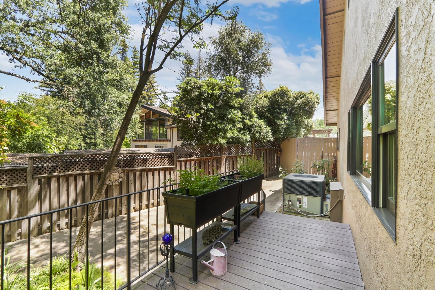 Detail Gallery Image 44 of 50 For 3305 Inverness Ct, Sacramento,  CA 95821 - 5 Beds | 3/1 Baths