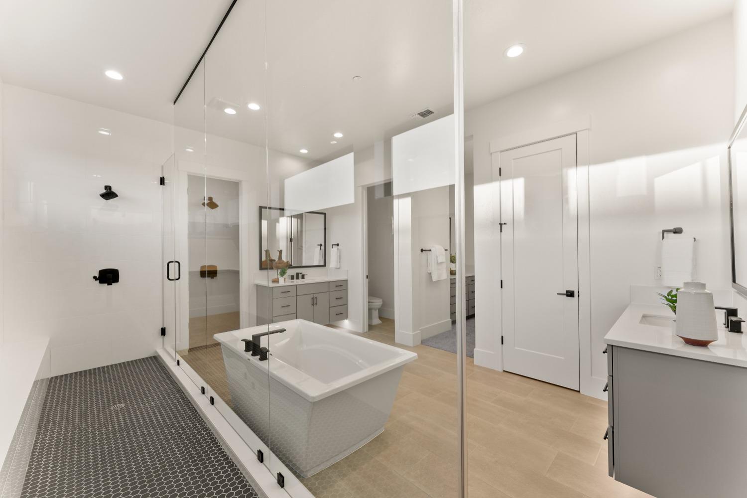Detail Gallery Image 45 of 78 For 4810 Minero Ln, Granite Bay,  CA 95746 - 5 Beds | 4/1 Baths