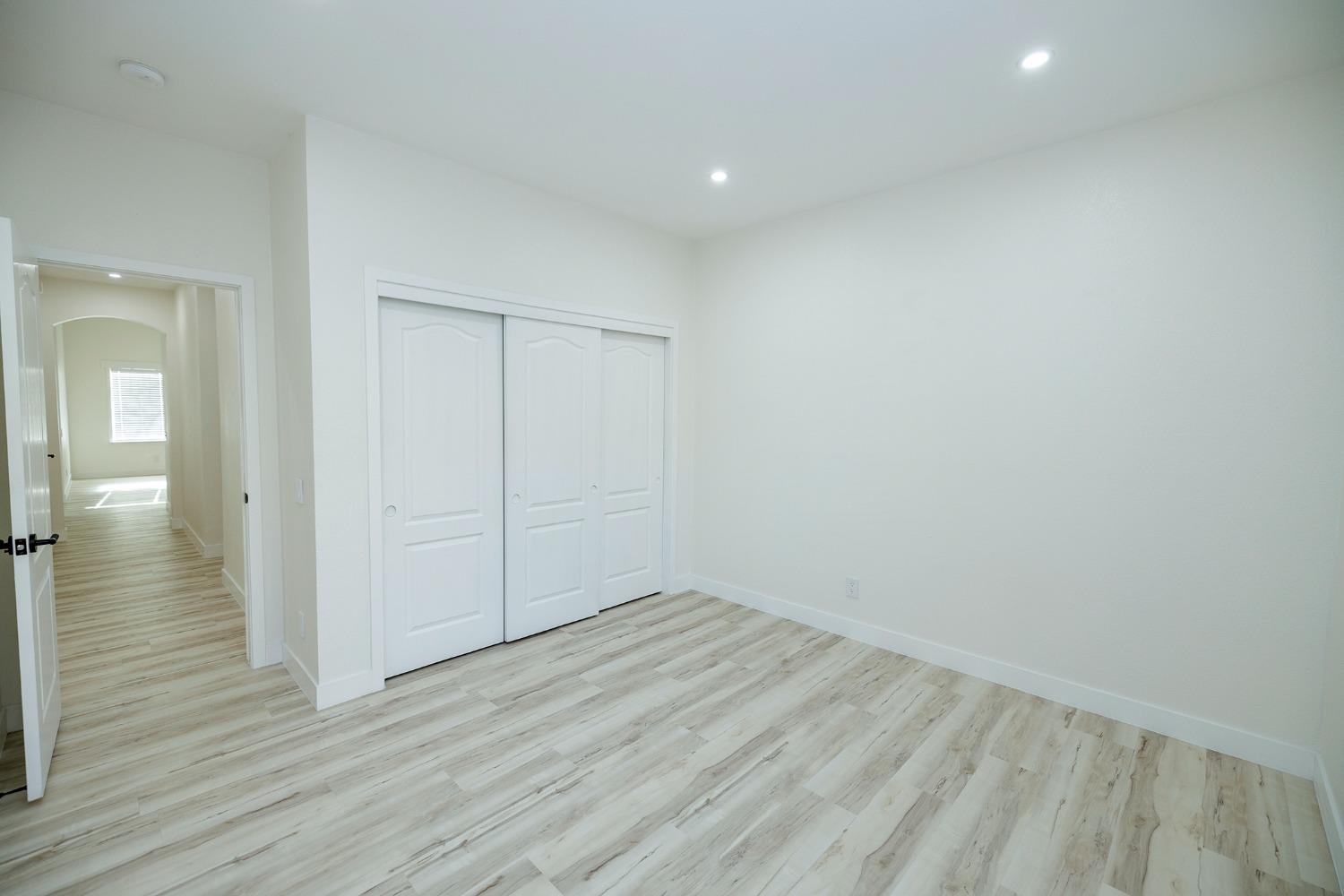 Detail Gallery Image 29 of 45 For 2192 Ivory Lace Ave, Manteca,  CA 95337 - 4 Beds | 2/1 Baths