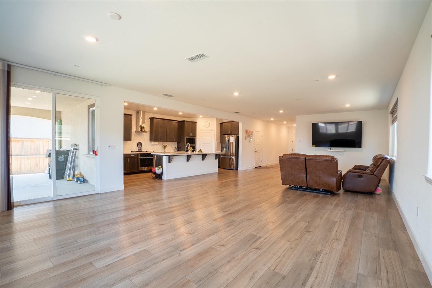 Drifton Way, Sacramento, California image 8