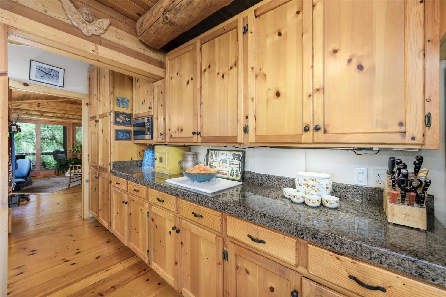 Detail Gallery Image 19 of 86 For 1267 Old Rock Bridge Rd, Placerville,  CA 95667 - 3 Beds | 2 Baths