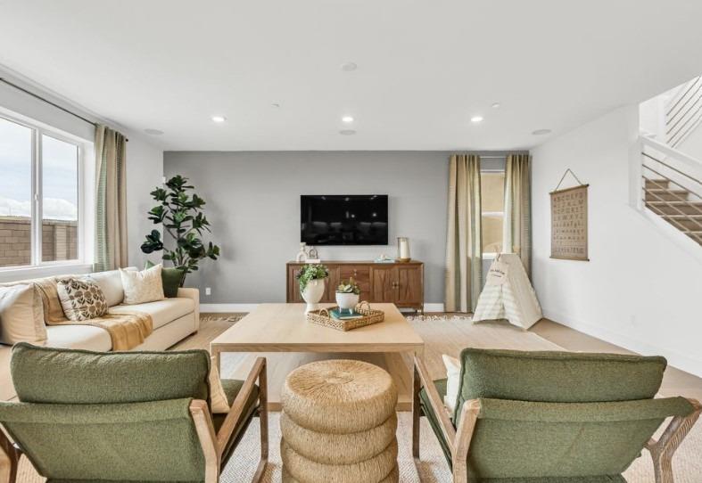 Detail Gallery Image 11 of 37 For 4284 Gibbous Dr, Folsom,  CA 95630 - 4 Beds | 3/1 Baths