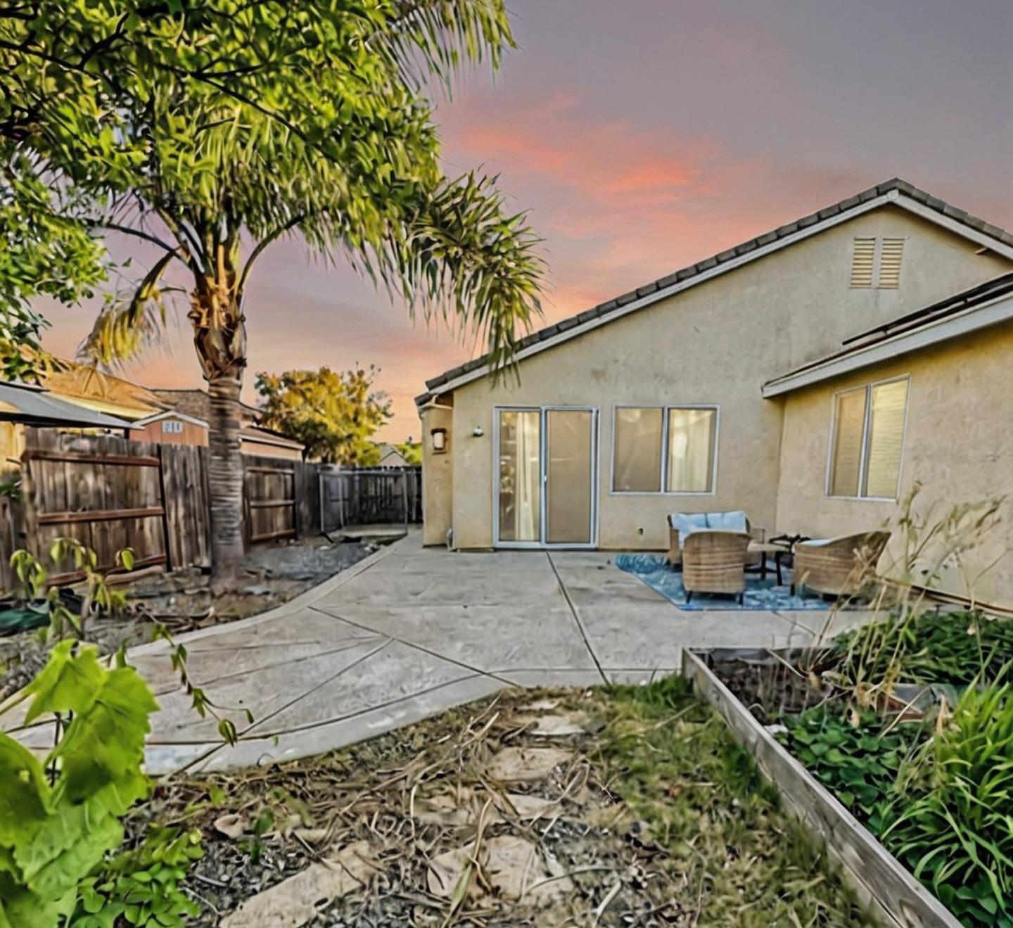 Detail Gallery Image 21 of 25 For 1193 Silver Spur Way, Plumas Lake,  CA 95961 - 4 Beds | 2 Baths