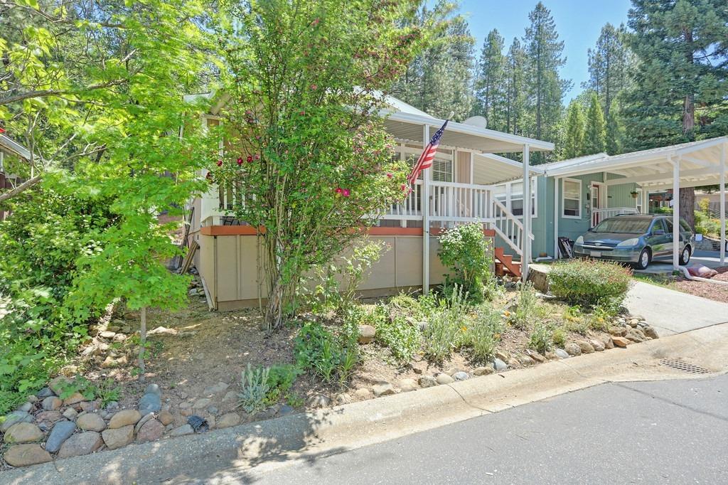 Detail Gallery Image 3 of 56 For 13948 Golden Star Rd, Grass Valley,  CA 95949 - 2 Beds | 2 Baths