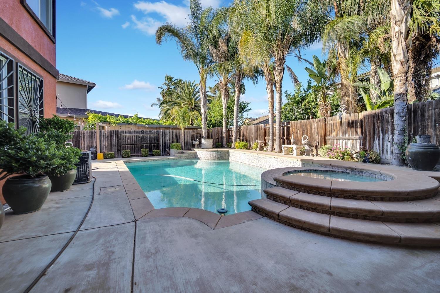 Massimo Circle, Stockton, California image 1