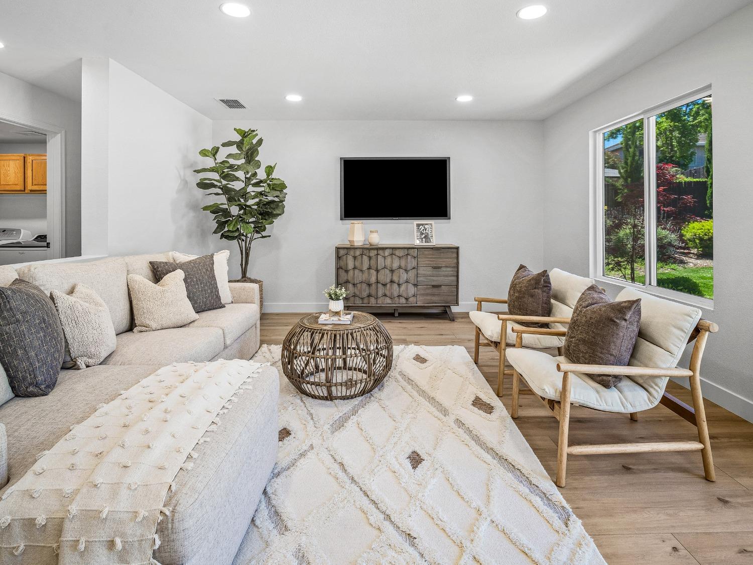 Detail Gallery Image 31 of 59 For 4736 Thoreau Dr, Cameron Park,  CA 95682 - 5 Beds | 3 Baths