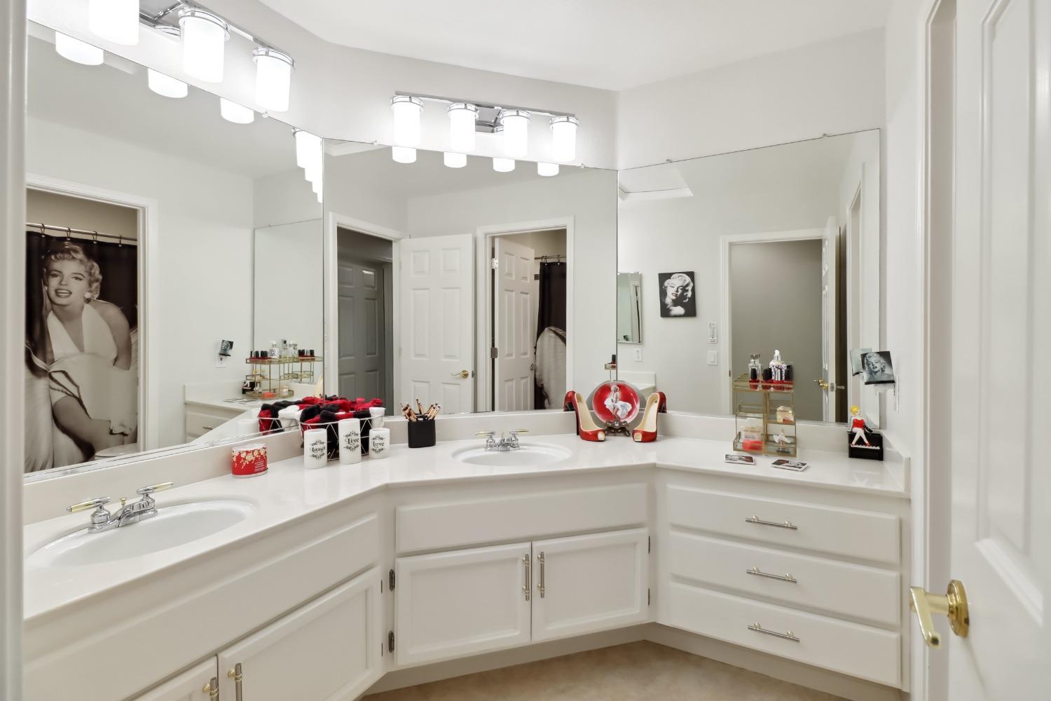 Detail Gallery Image 51 of 99 For 204 Davies Ct, Folsom,  CA 95630 - 4 Beds | 2/1 Baths