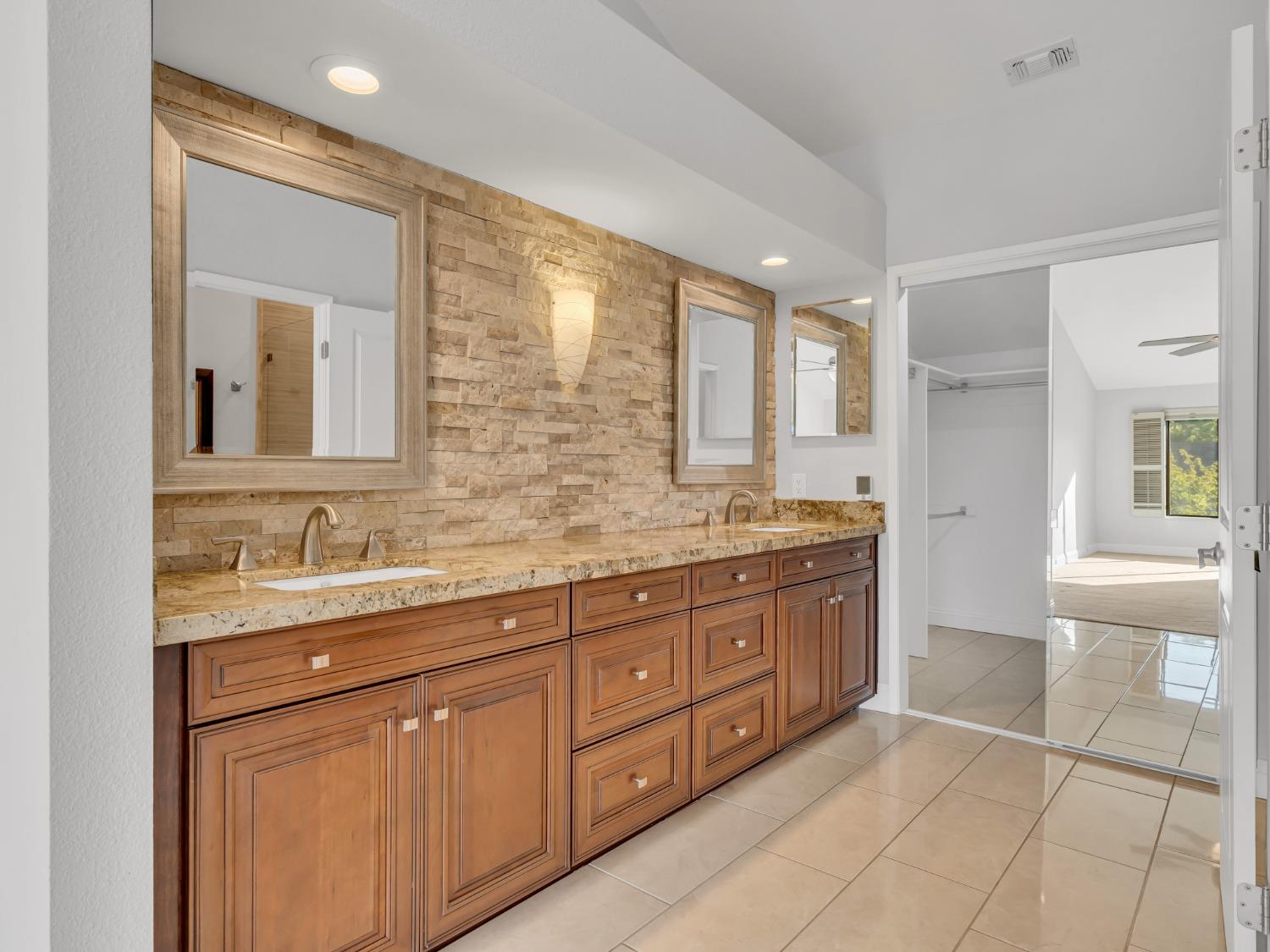 Detail Gallery Image 29 of 49 For 11303 Gold Country Blvd, Gold River,  CA 95670 - 3 Beds | 2/1 Baths