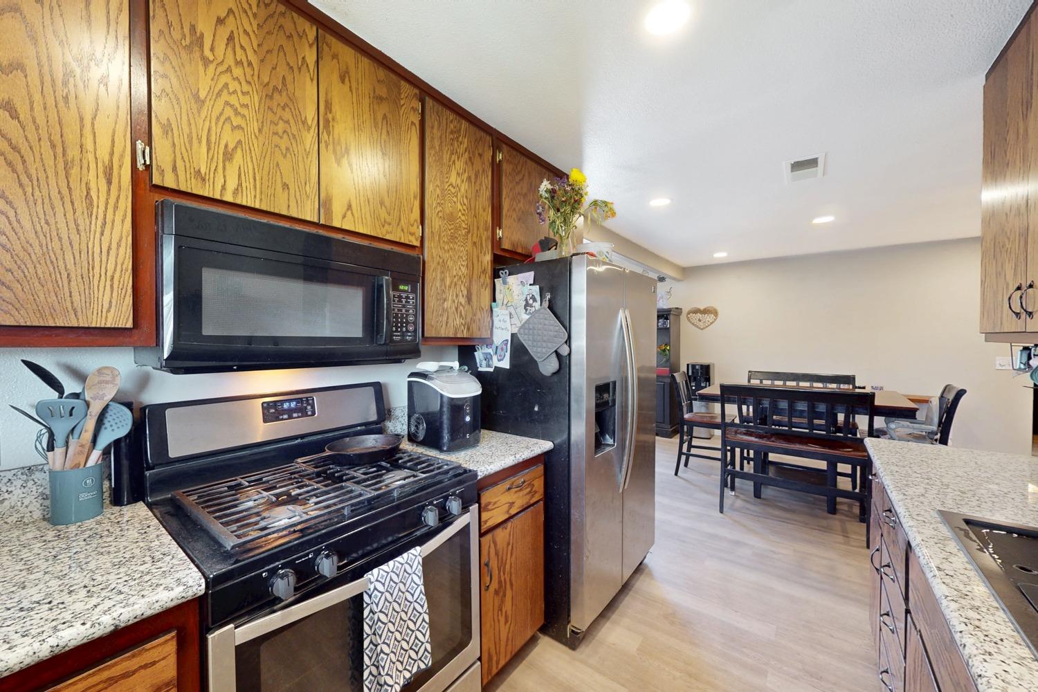Detail Gallery Image 11 of 41 For 3003 Corinne Ct, Live Oak,  CA 95953 - 3 Beds | 2 Baths