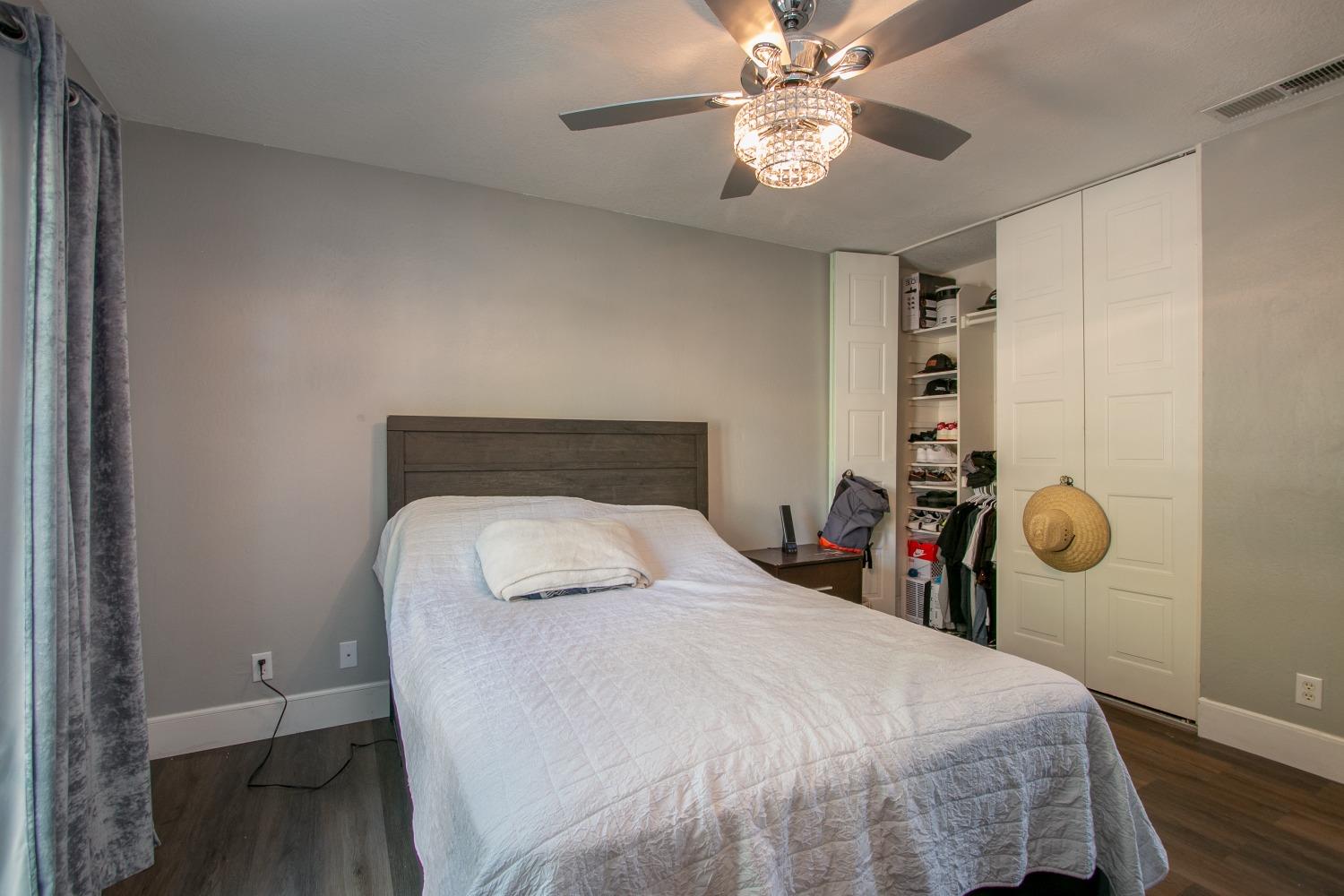 Detail Gallery Image 15 of 33 For 8449 Juglans Dr, Orangevale,  CA 95662 - 3 Beds | 2 Baths