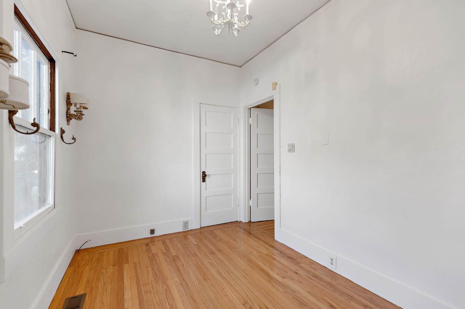 Detail Gallery Image 23 of 35 For 418 25th St, Sacramento,  CA 95816 - 3 Beds | 1 Baths