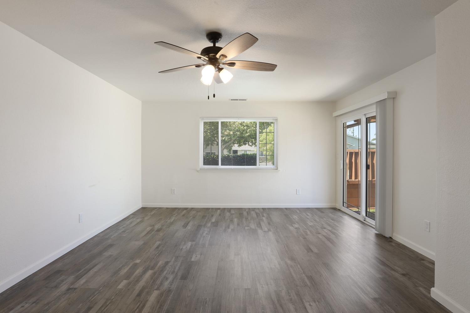 Detail Gallery Image 27 of 49 For 1384 Heckman Way, San Jose,  CA 95129 - 3 Beds | 2 Baths