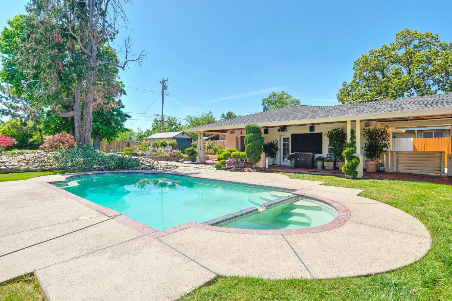 San Ysidro Way, Sacramento, California image 35