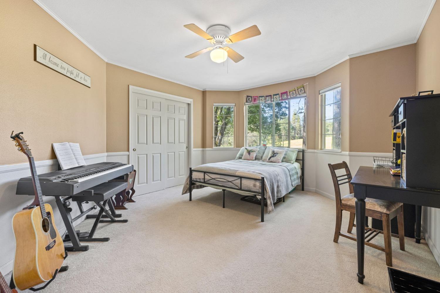 Auburn Road, Grass Valley, California image 20