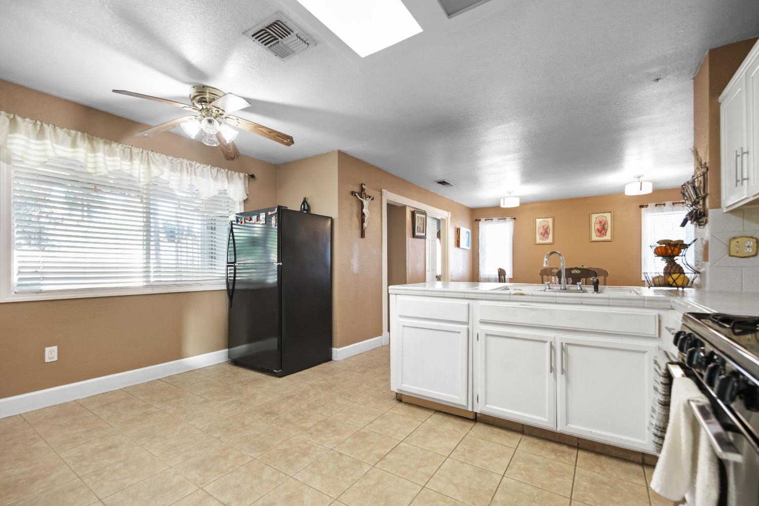 Detail Gallery Image 27 of 50 For 810 River Raft, Modesto,  CA 95351 - 4 Beds | 3 Baths
