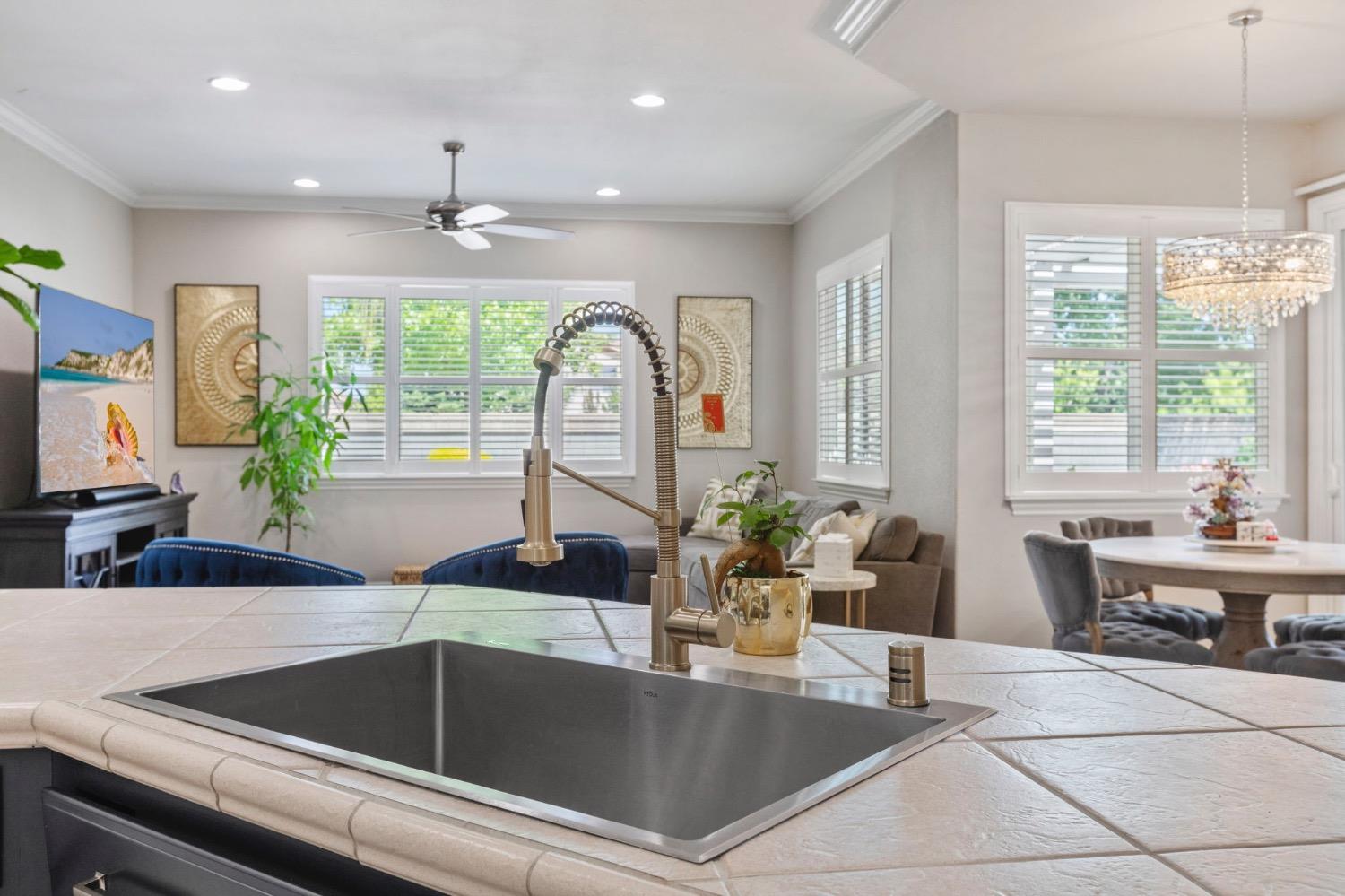 Detail Gallery Image 15 of 49 For 1716 W Morella Cir, Roseville,  CA 95747 - 3 Beds | 2/1 Baths