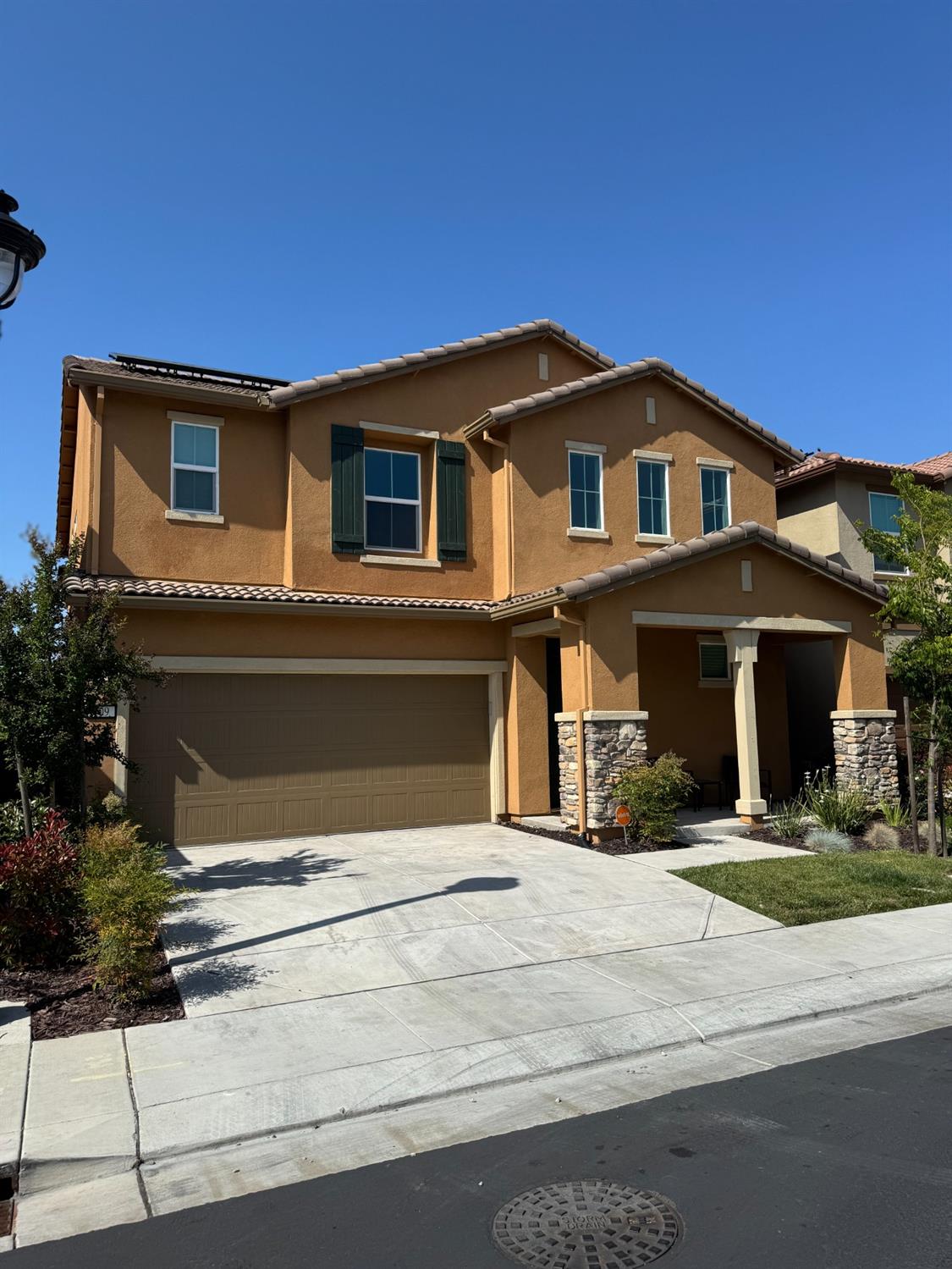 Detail Gallery Image 1 of 21 For 109 Pilato Dr, Stockton,  CA 95209 - 3 Beds | 2/1 Baths